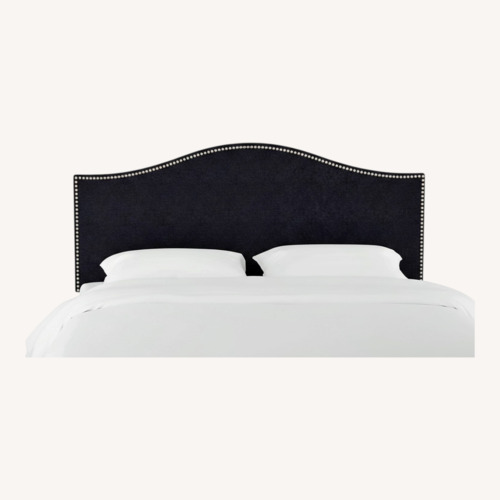 Used Raymour & Flanigan Alexander Hamilton Full Bed for sale on AptDeco