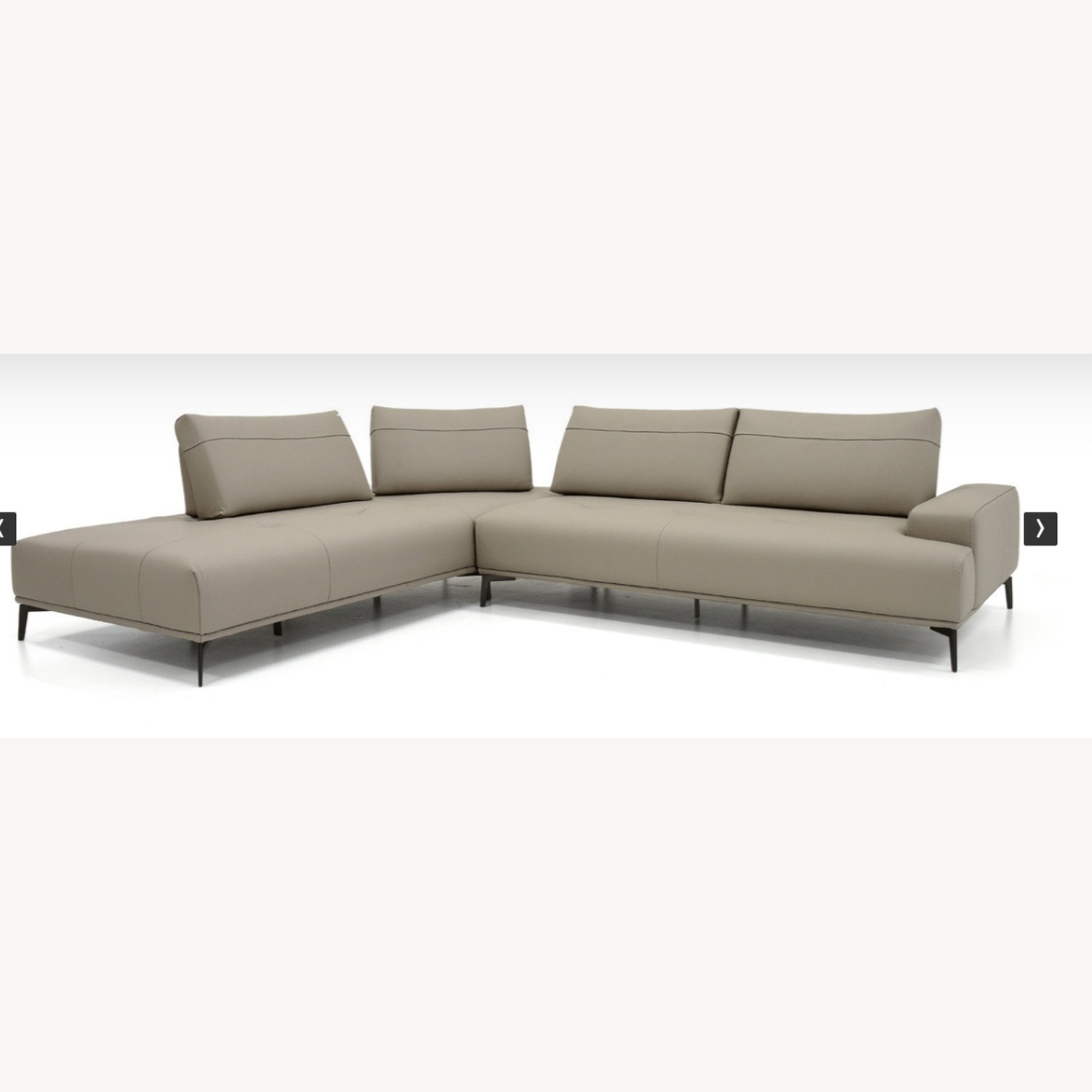 Cantoni Light Gray Leather Mattel Sectional Sofa - image-5