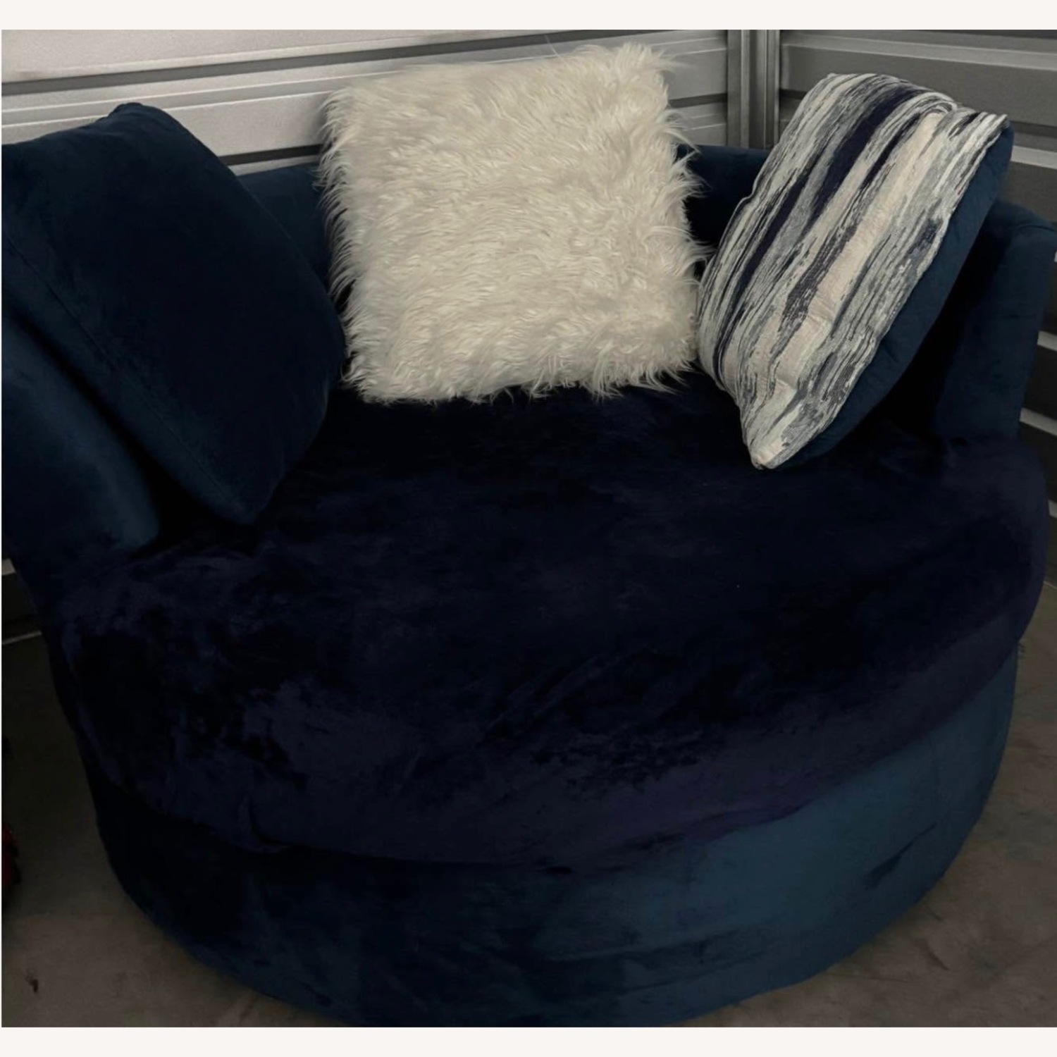 Cordelle Swivel Chair - image-6