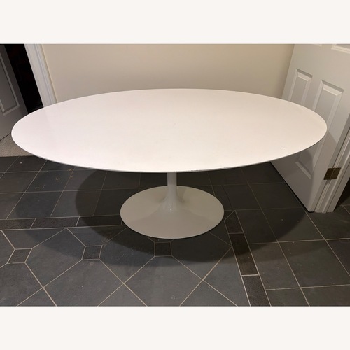 Used Knoll Saarinen White Dining Table for sale on AptDeco