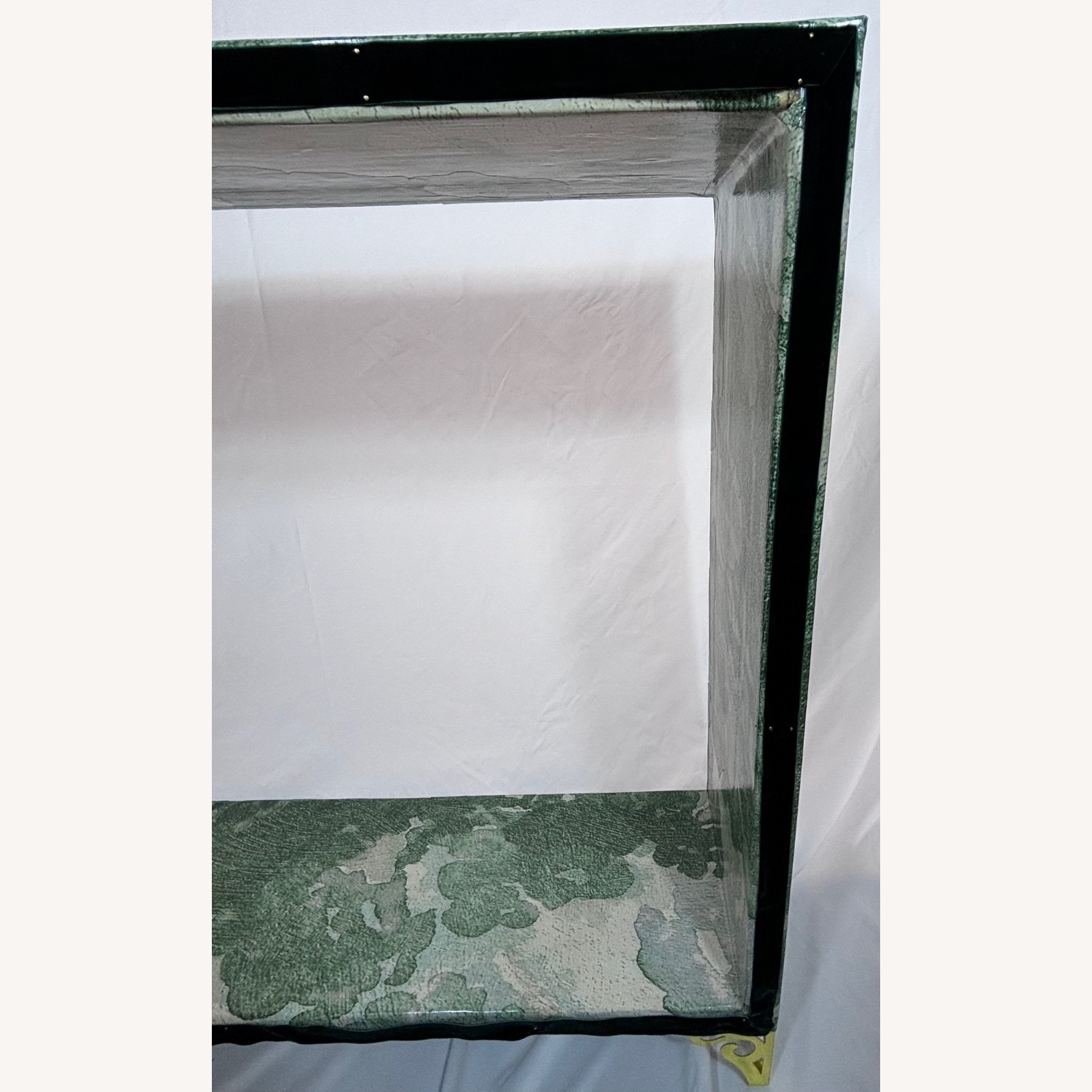 Green Baroque Woodlands & Birds Scene Table - image-13