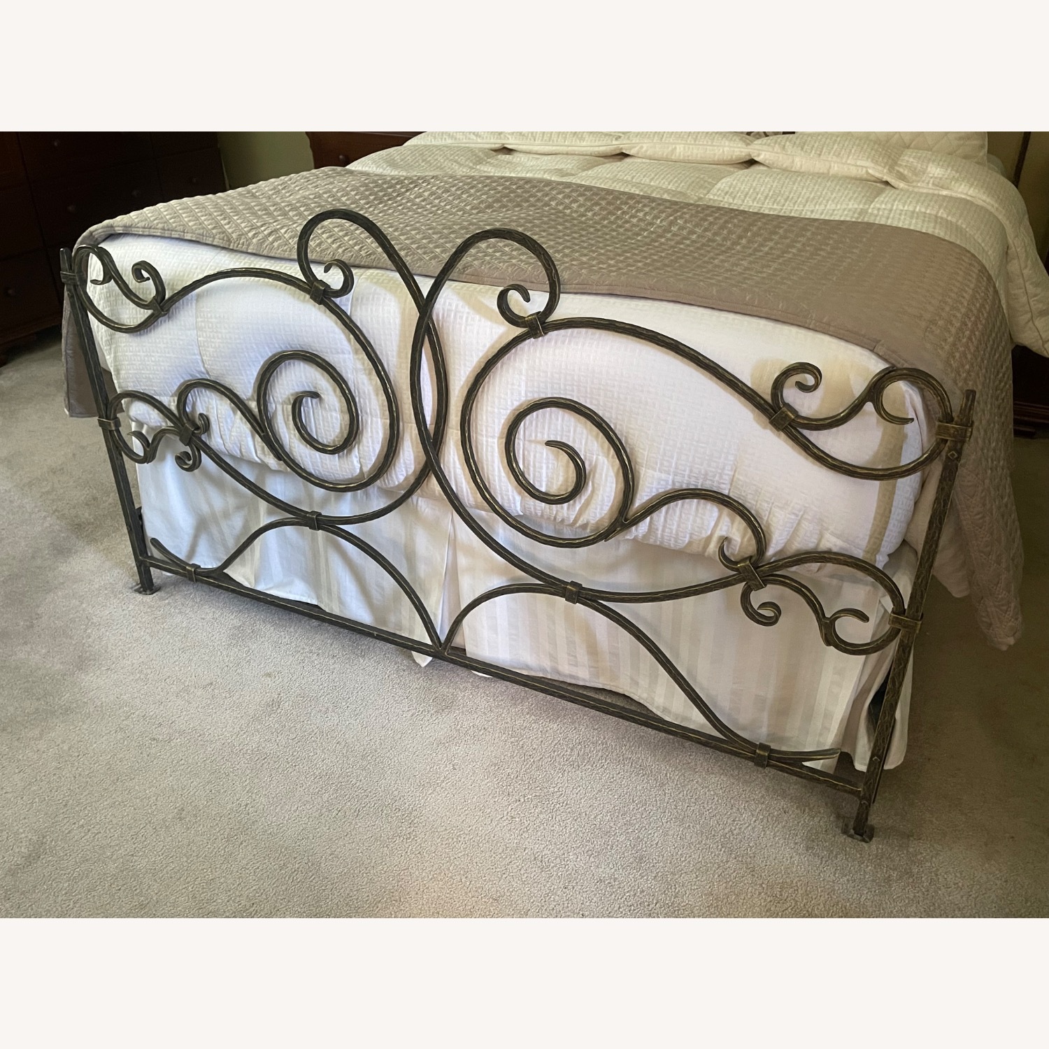Claudio Rayes Bed #20 Wrought Iron Queen Bed - image-4