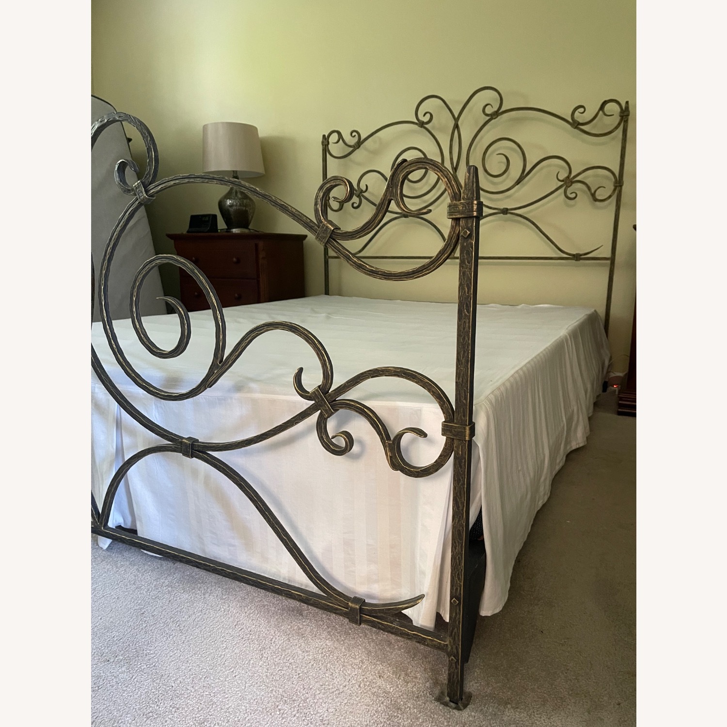 Claudio Rayes Bed #20 Wrought Iron Queen Bed - image-3