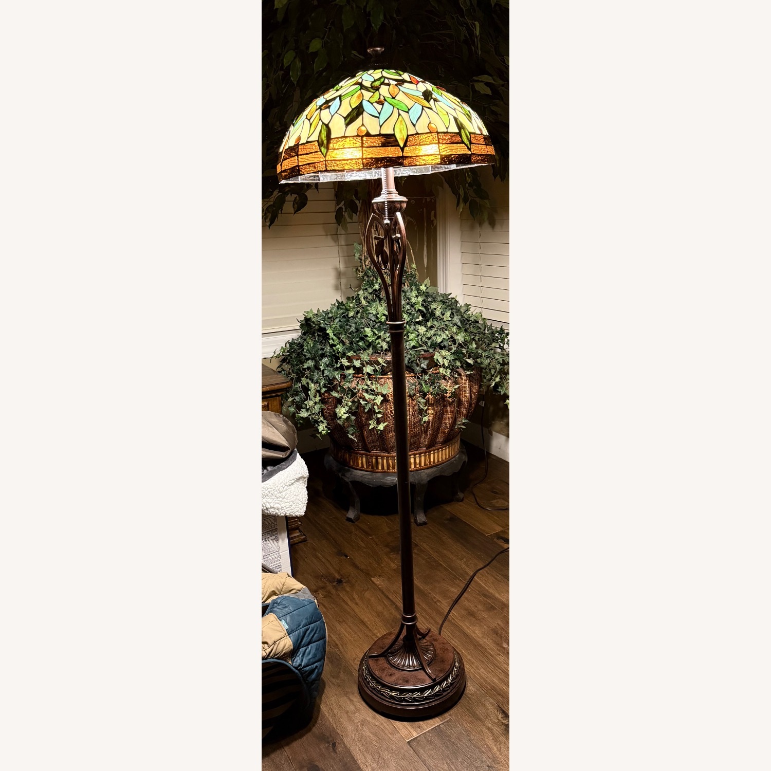 Amazon Tiffany Style Floor Lamp - image-6