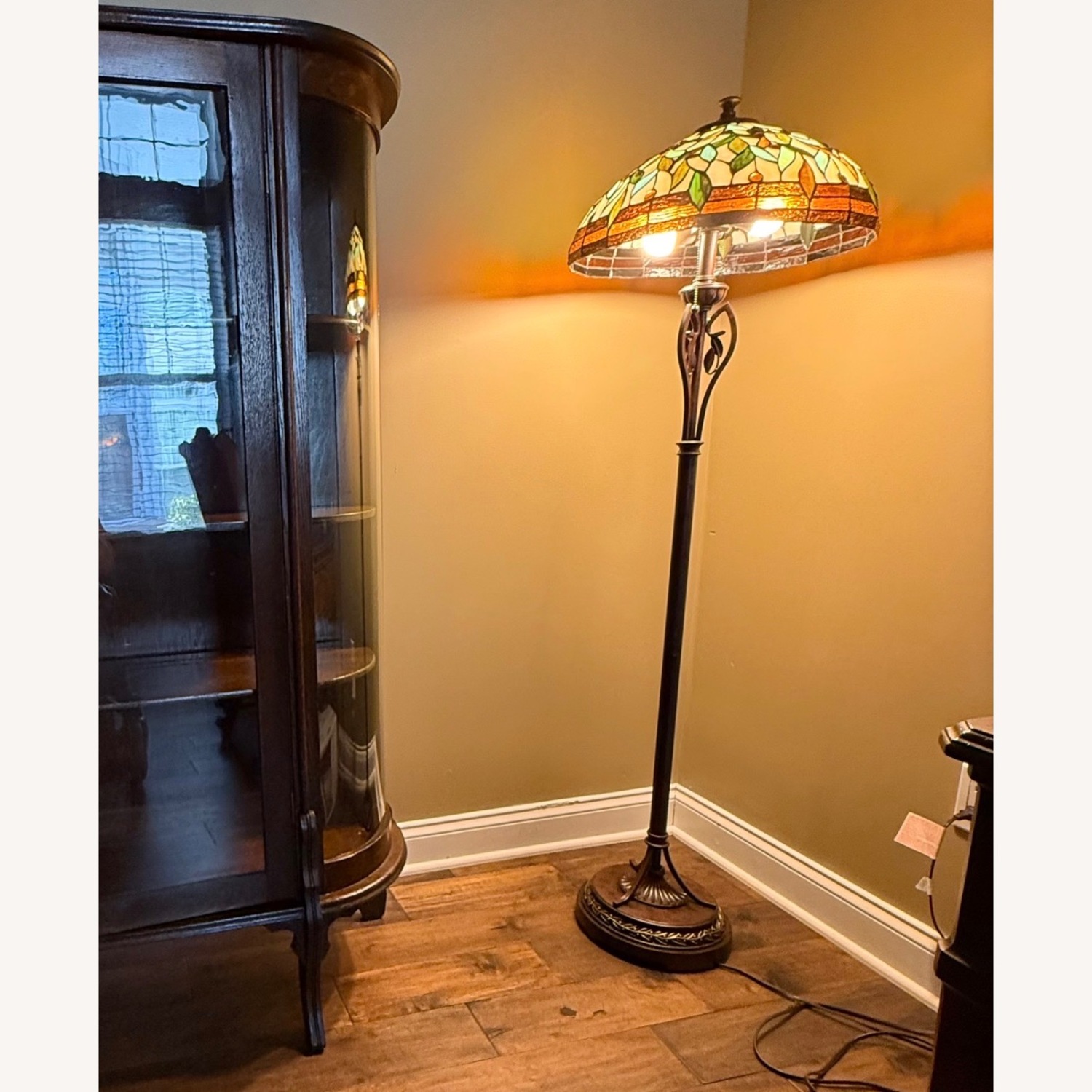 Amazon Tiffany Style Floor Lamp - image-3