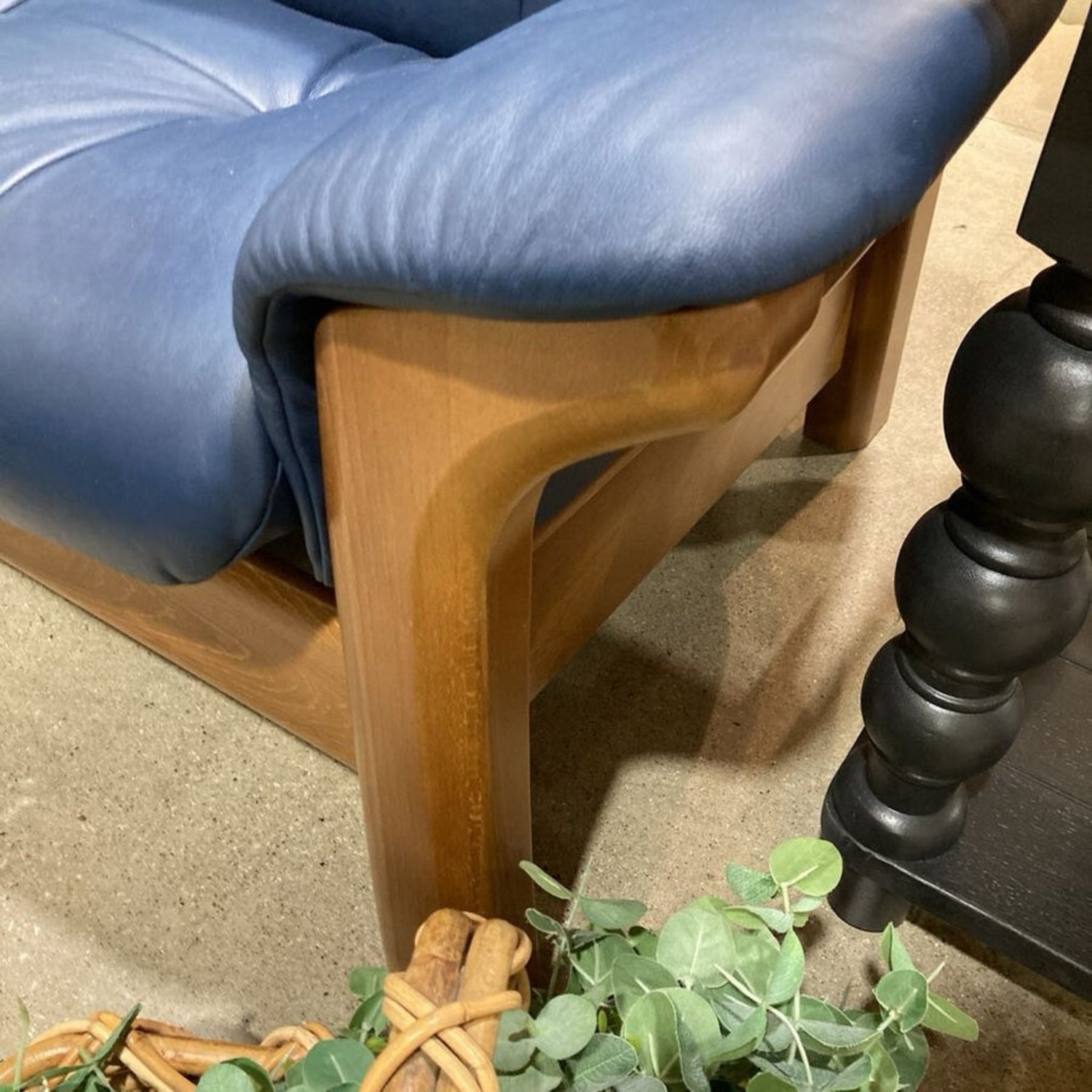 Stressless Buckingham High-Back 3-Seat Sofa - image-10