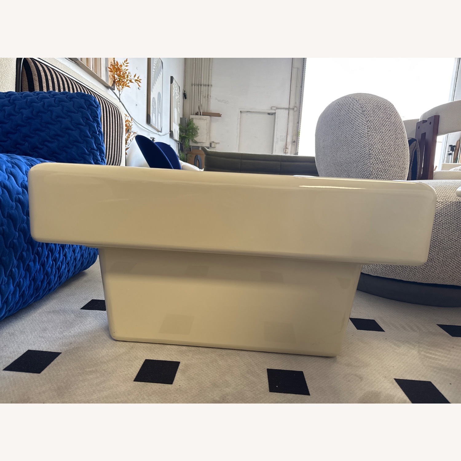 B&B Italia  White Marble CoffeeTable - image-3