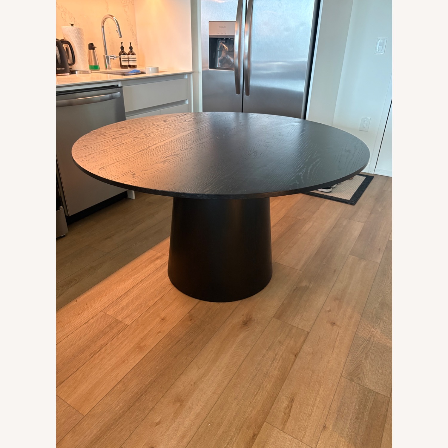 Adelyn 52" Solid Oak Round Pedestal Dining Table - image-1