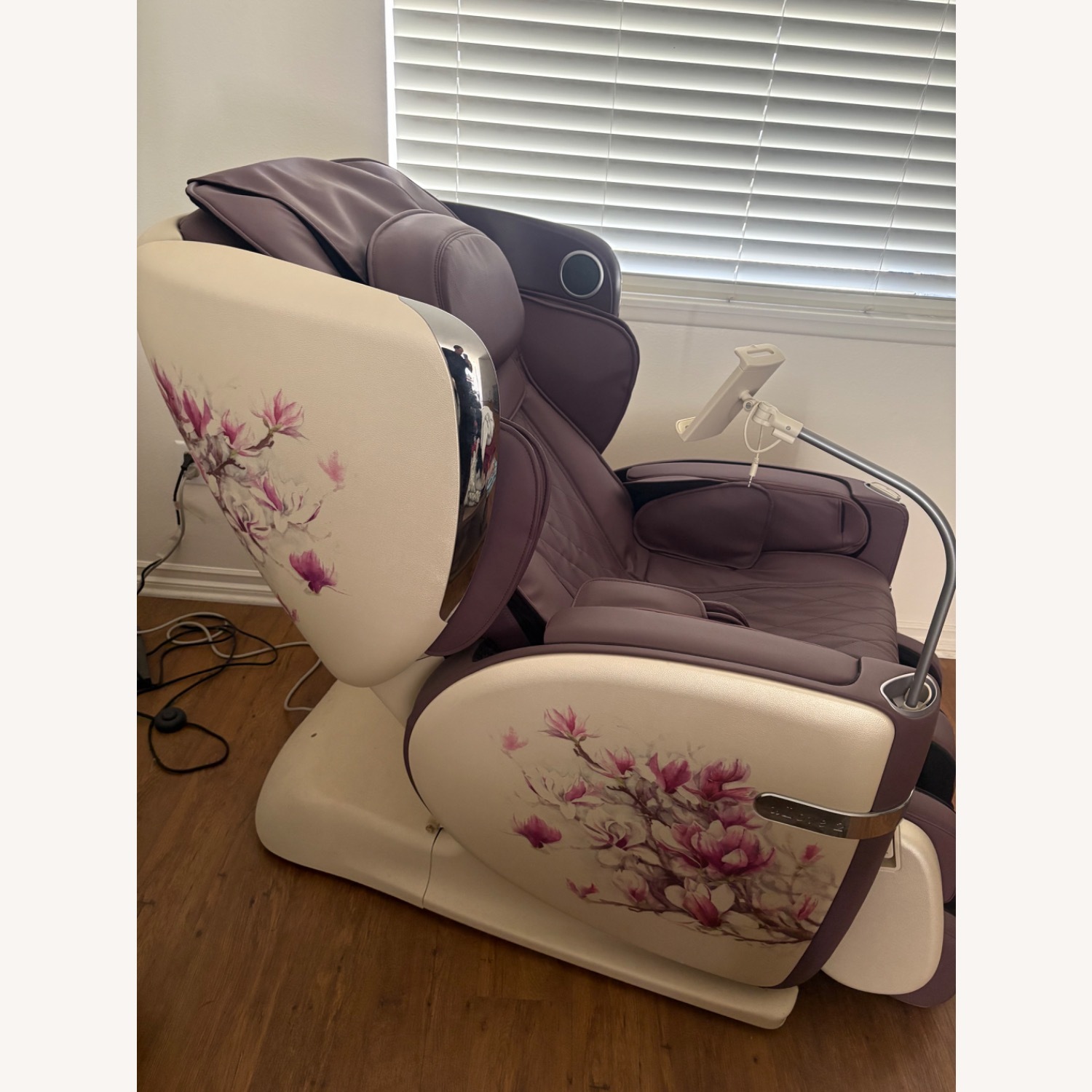 Osim uLove Heated Recliner Massage Chair - image-2