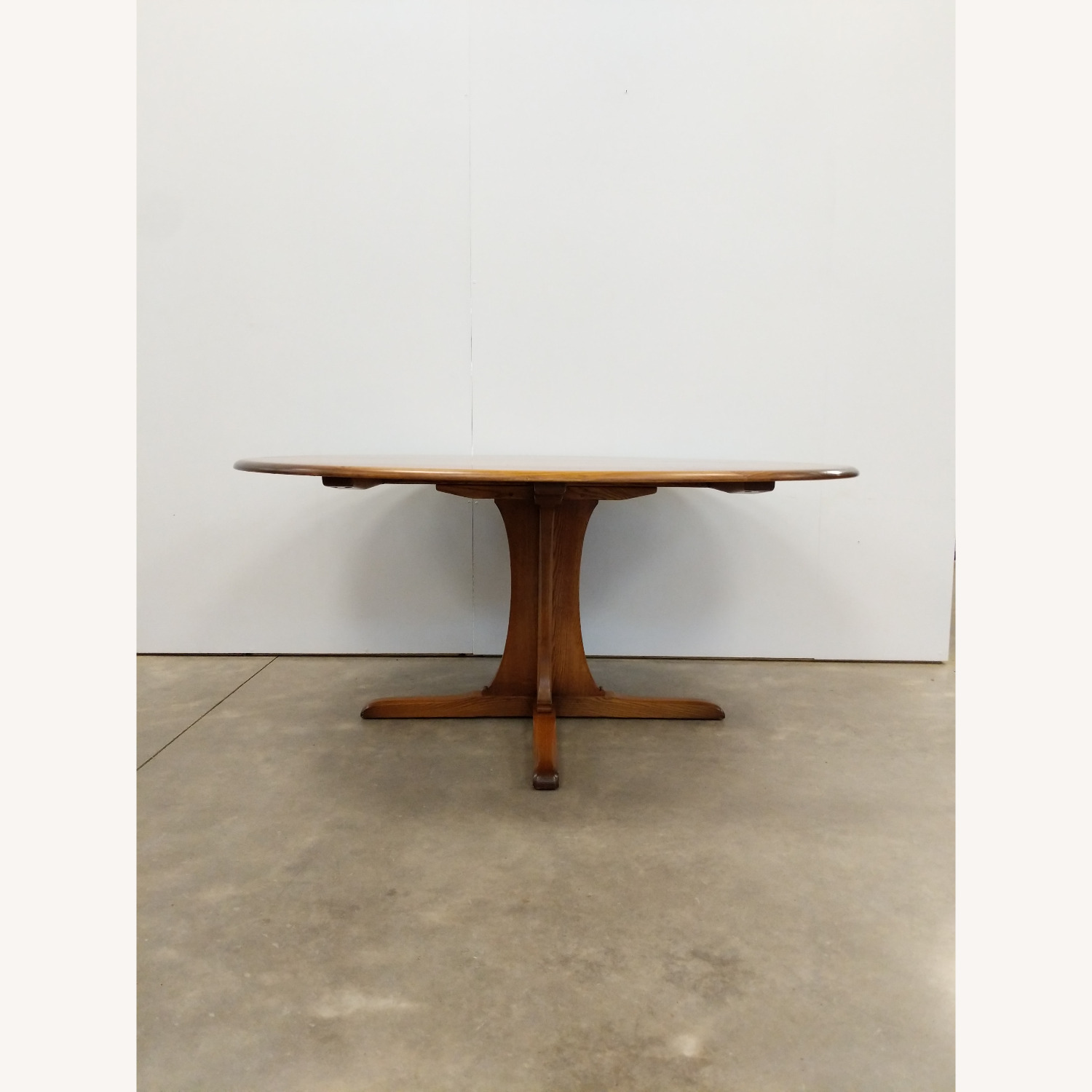 Vintage Southwold Pedestal Dining Table by Ercol - image-2