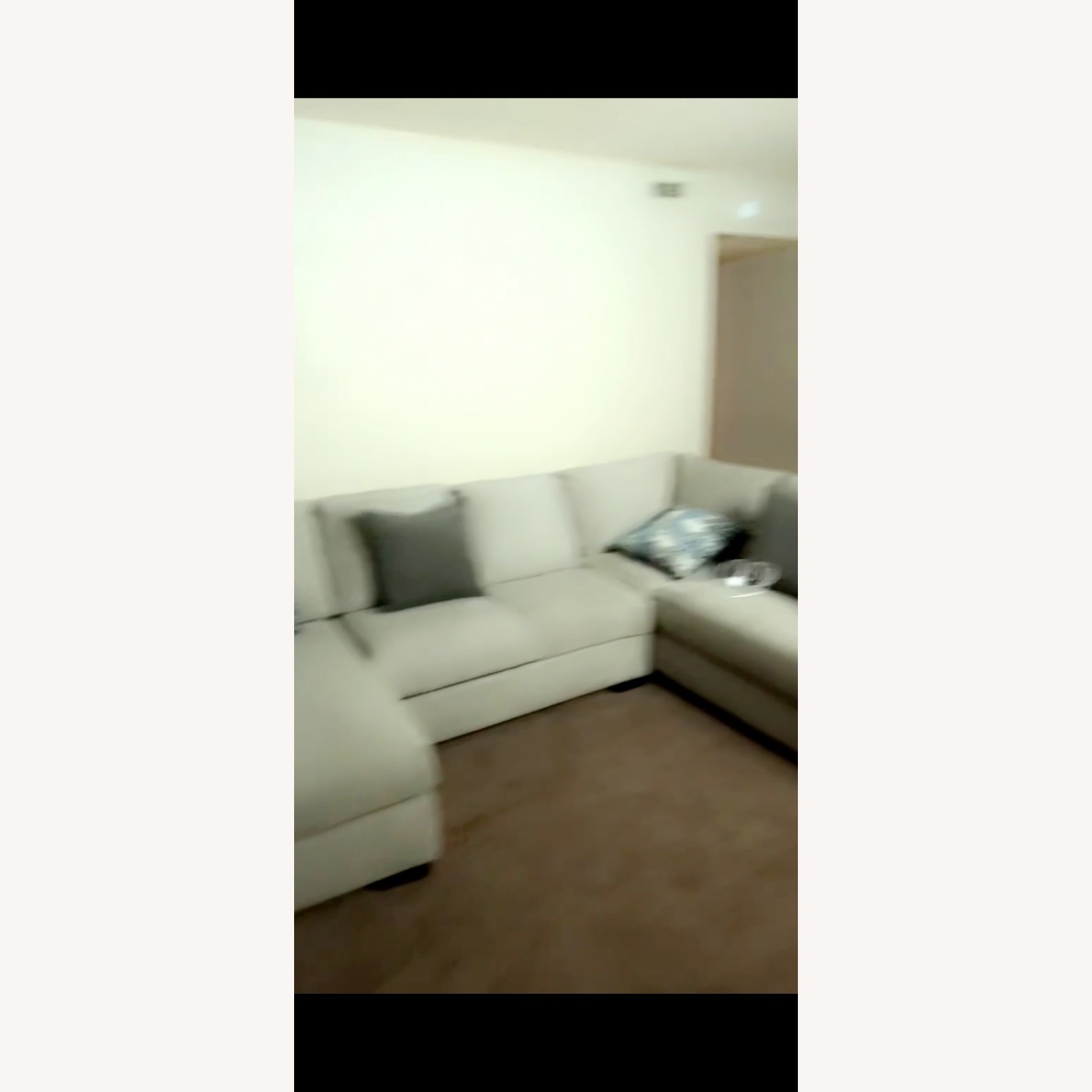 Sectional couch - image-3