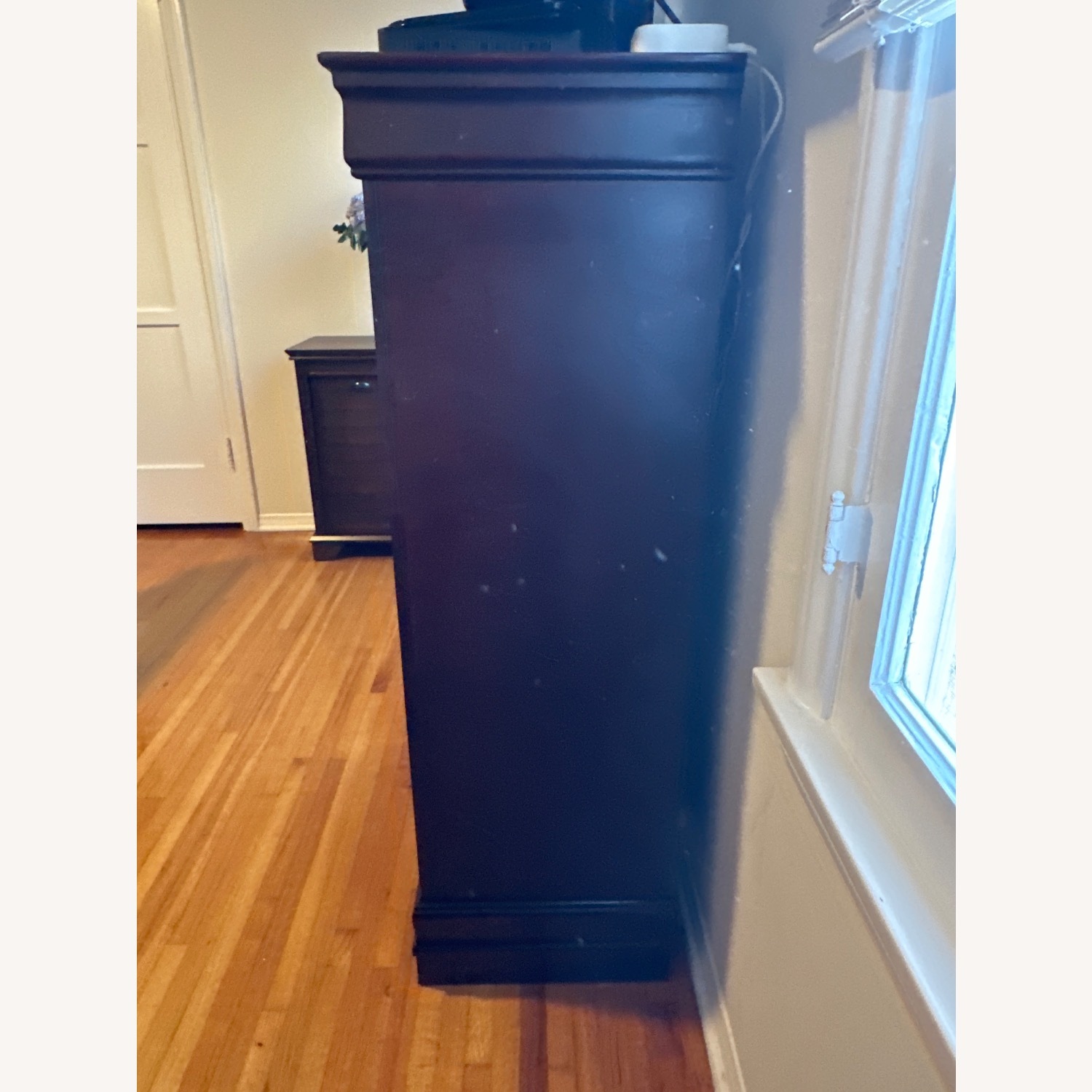 Alisdair 5 Drawer Chest - image-2