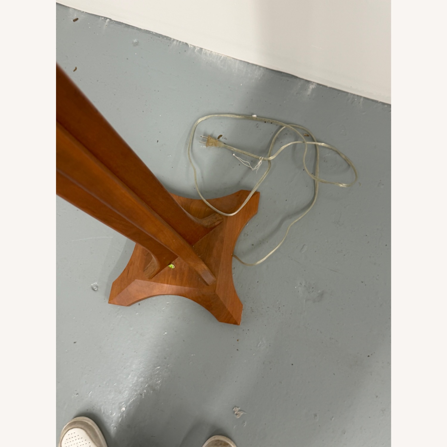 Vintage/Antique Natural Wood Floor Lamp - image-9