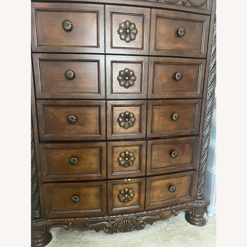 Used Ashley Furniture Dresser for sale on AptDeco
