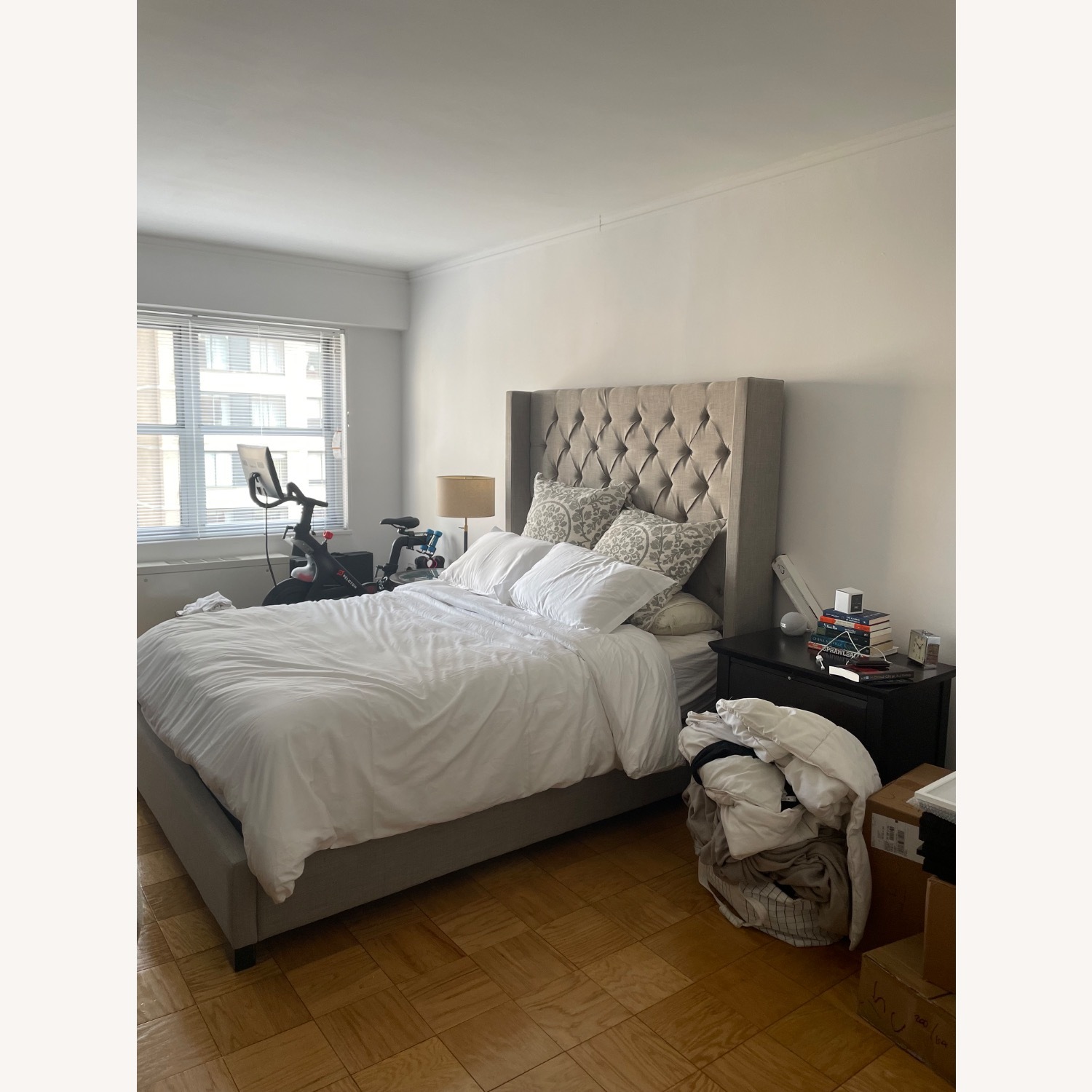 Macy’s Monroe II Upholstered Queen Bed - image-1