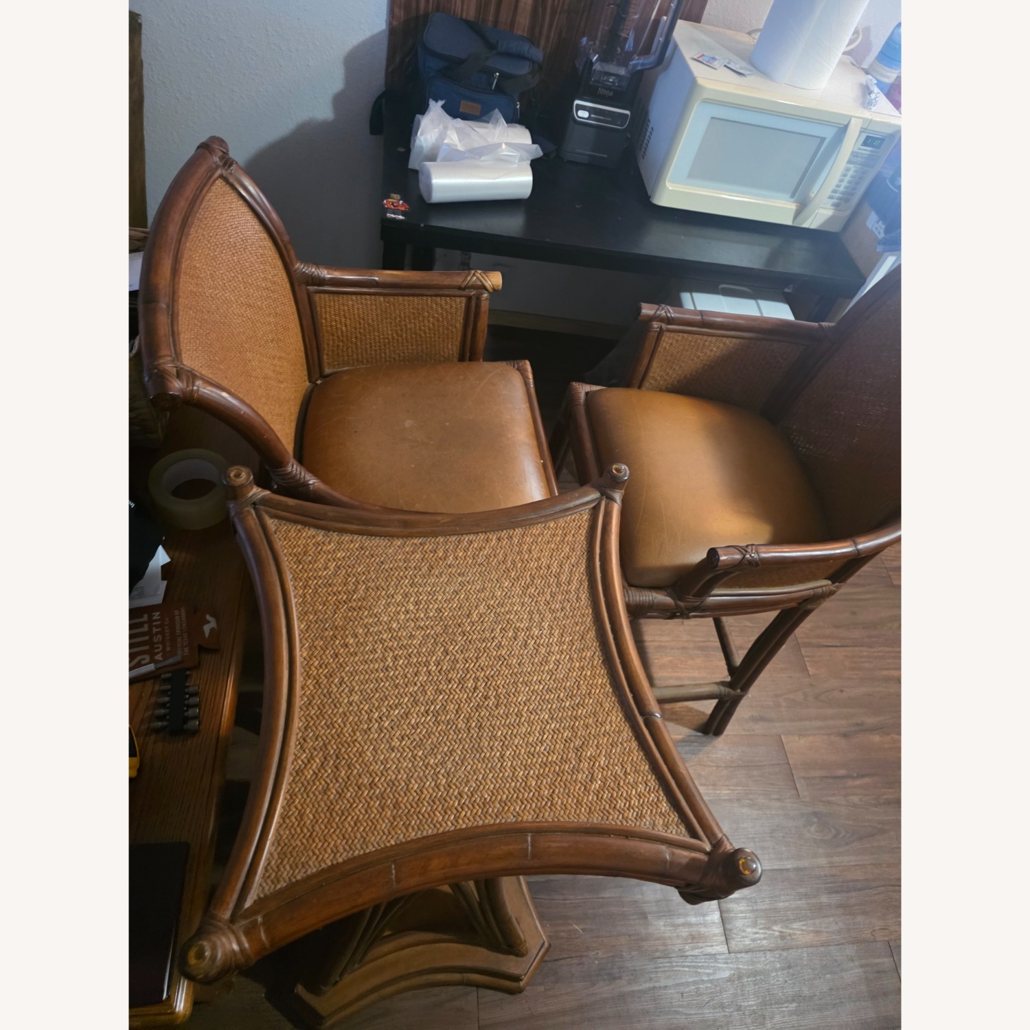 Bassett Light Brown Patio Furniture - image-2