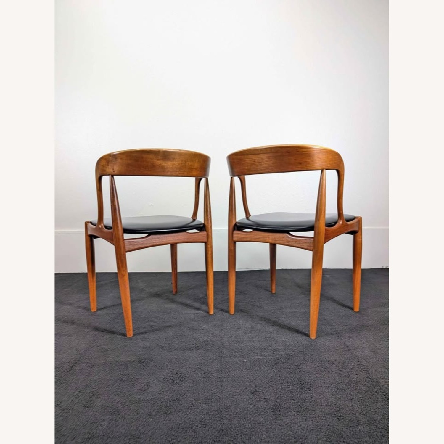 Model 16 Chairs by Johannes Andersen for Uldum - image-10
