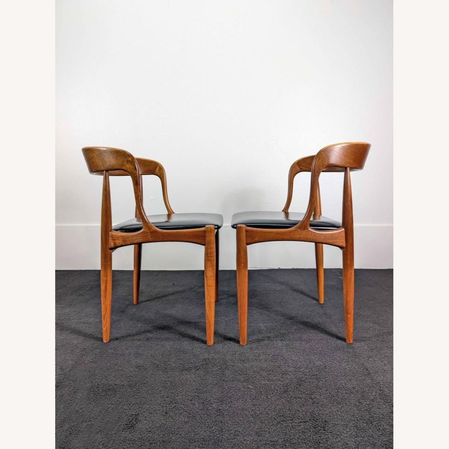 Model 16 Chairs by Johannes Andersen for Uldum - image-7
