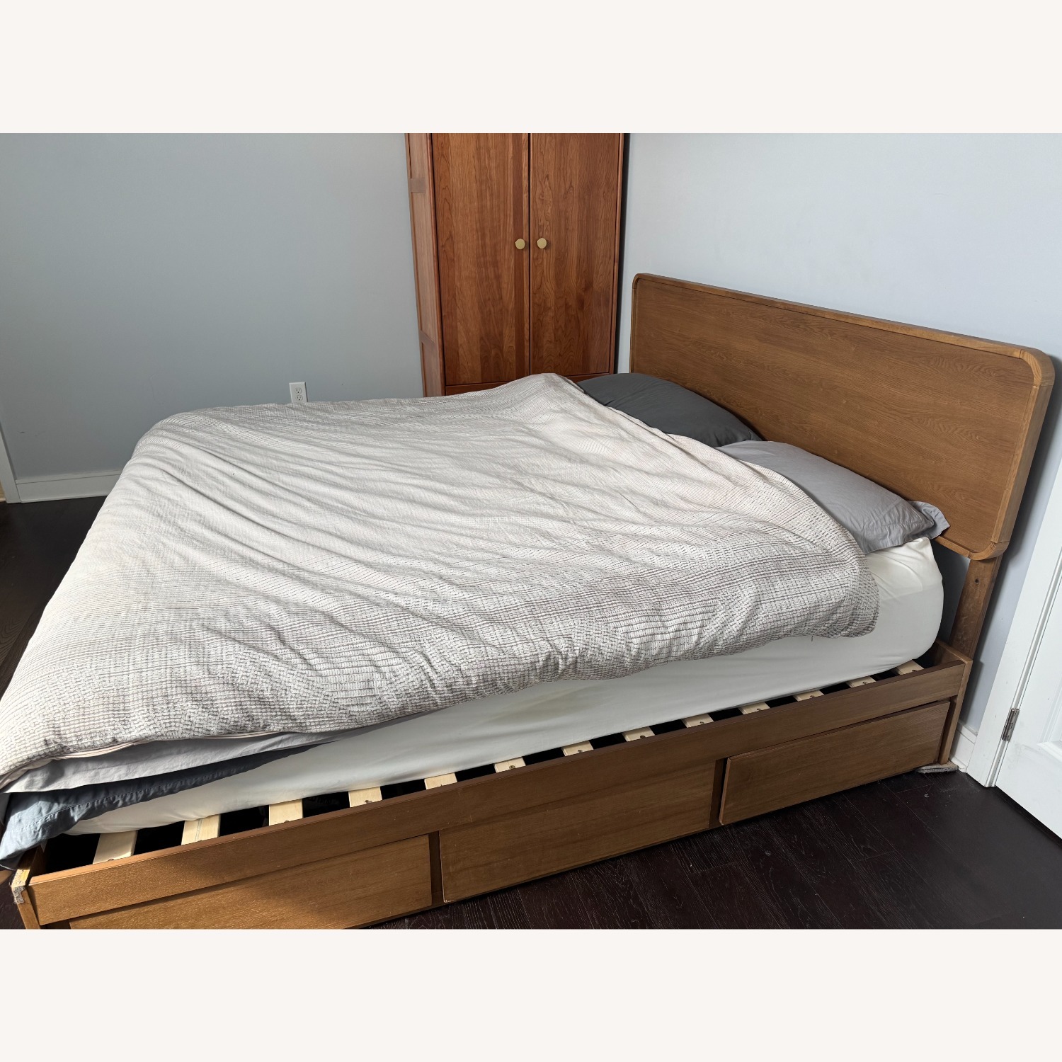 Light Brown Wood King Bed - image-3