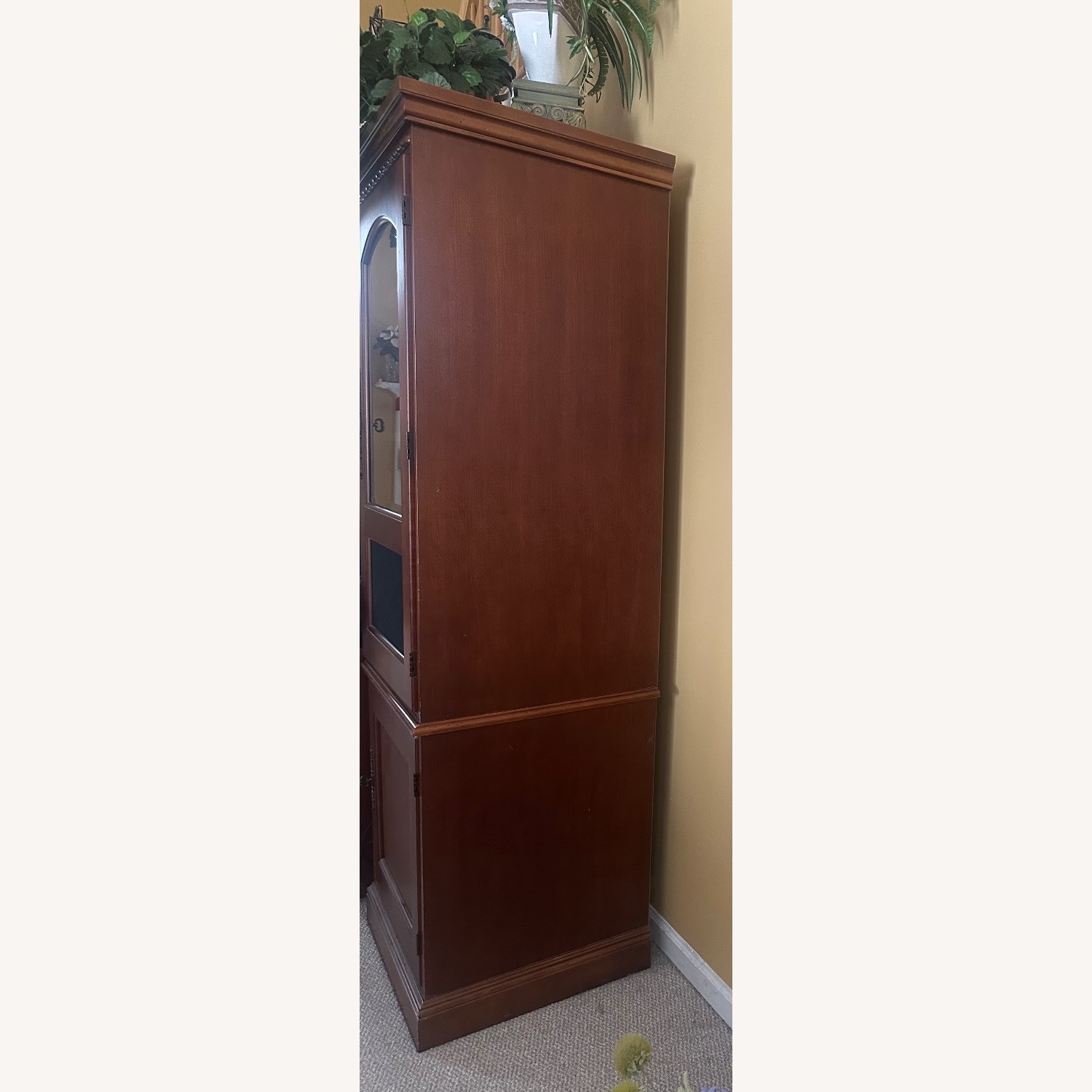 Hooker Furniture Wood Wall Unit - image-4