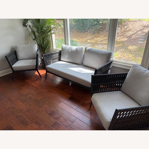 Used Outdoor Furniture Set for sale on AptDeco