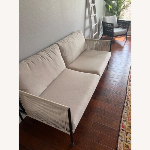Used White Fabric Patio Furniture for sale on AptDeco