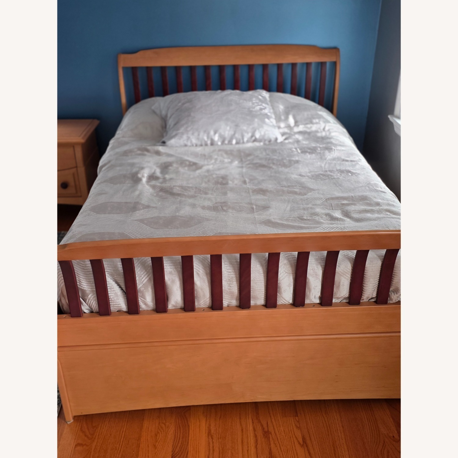 Ragassi Wood Full Bed with Trundle - image-1
