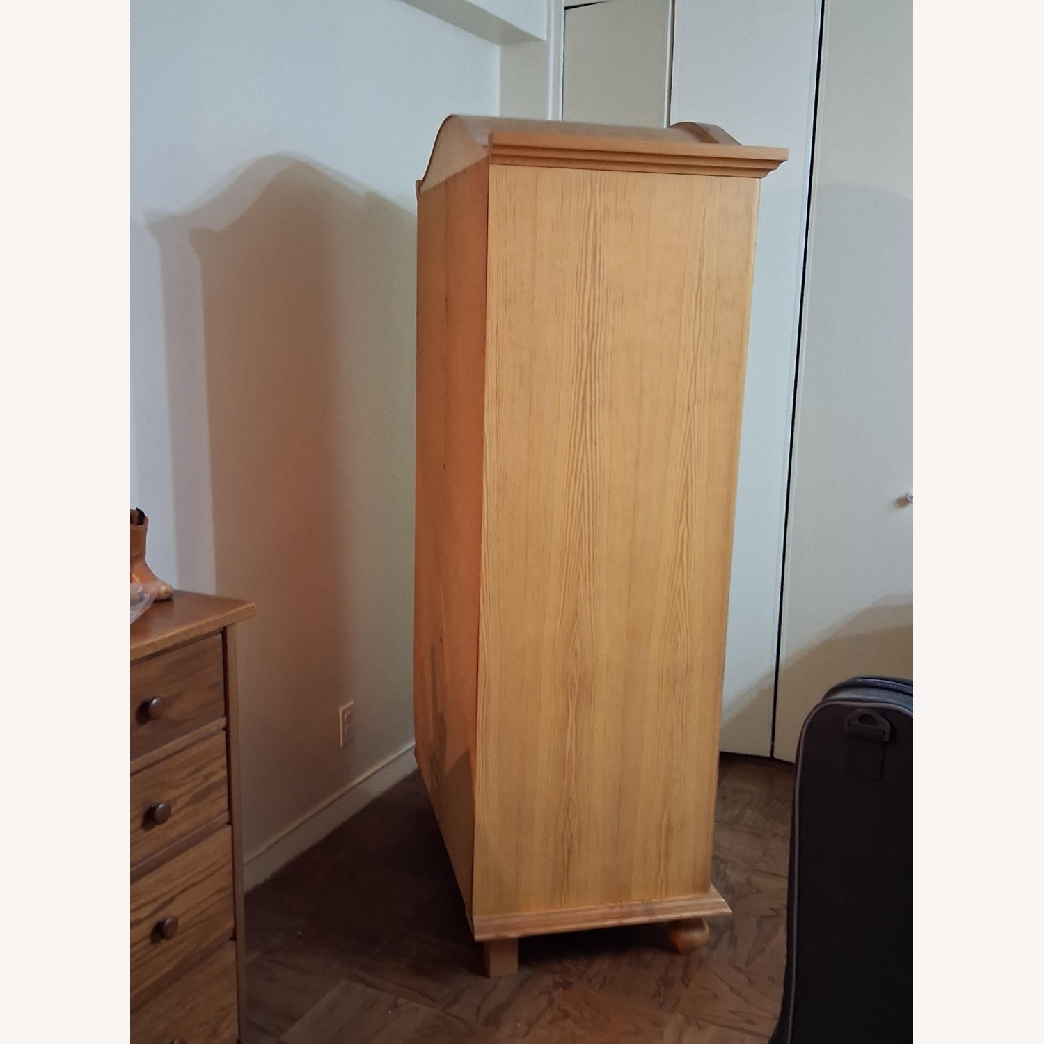 Progress Lighting Armoire - image-3