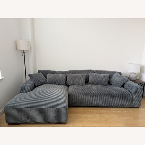 Used Asyiah Upholstered Sectional for sale on AptDeco