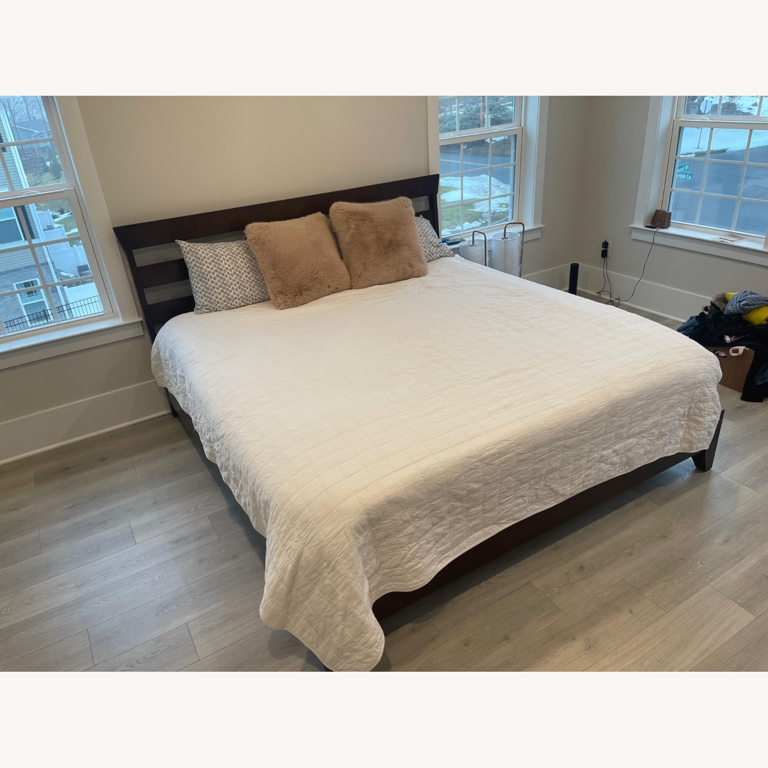 Ethan Allen Dark Brown Mahogany Wood King Bed - image-3