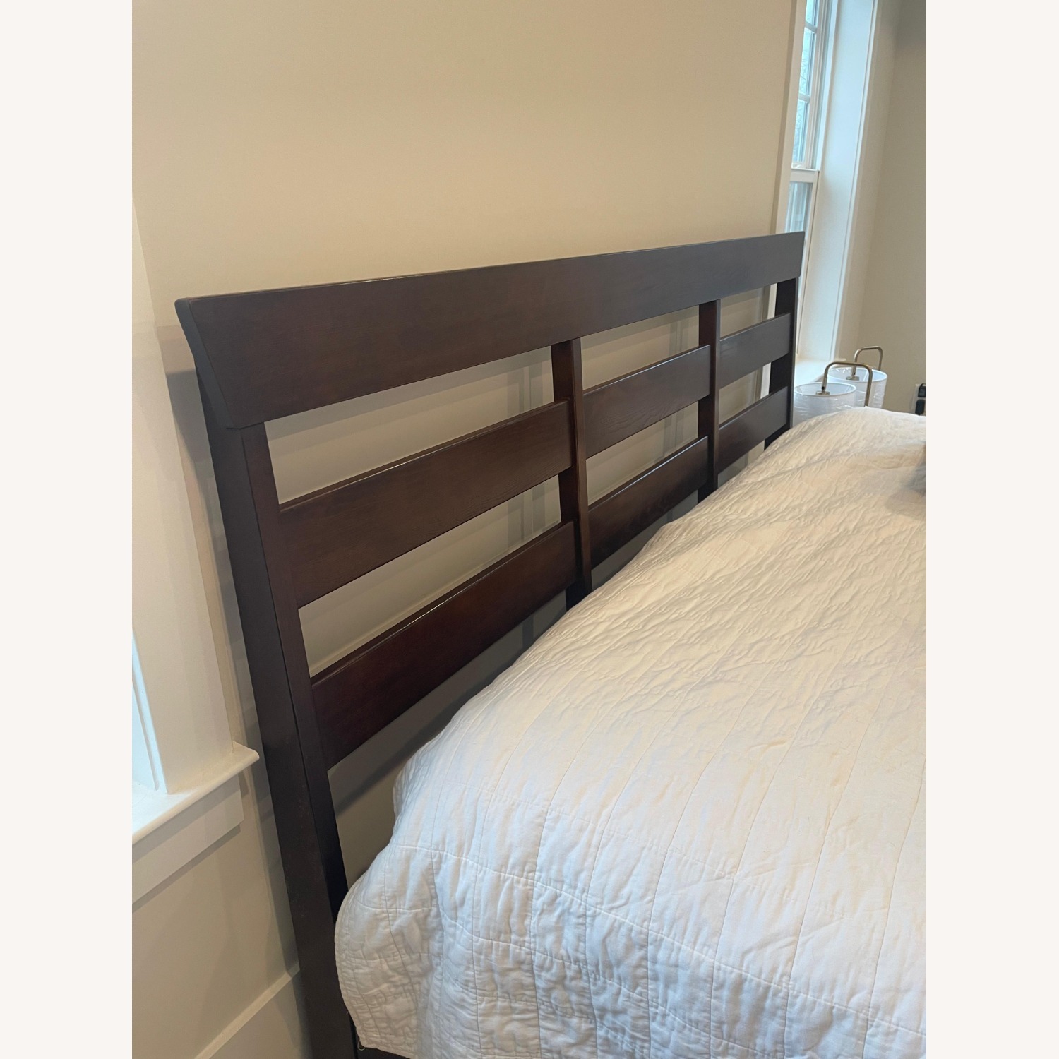 Ethan Allen Dark Brown Mahogany Wood King Bed - image-5