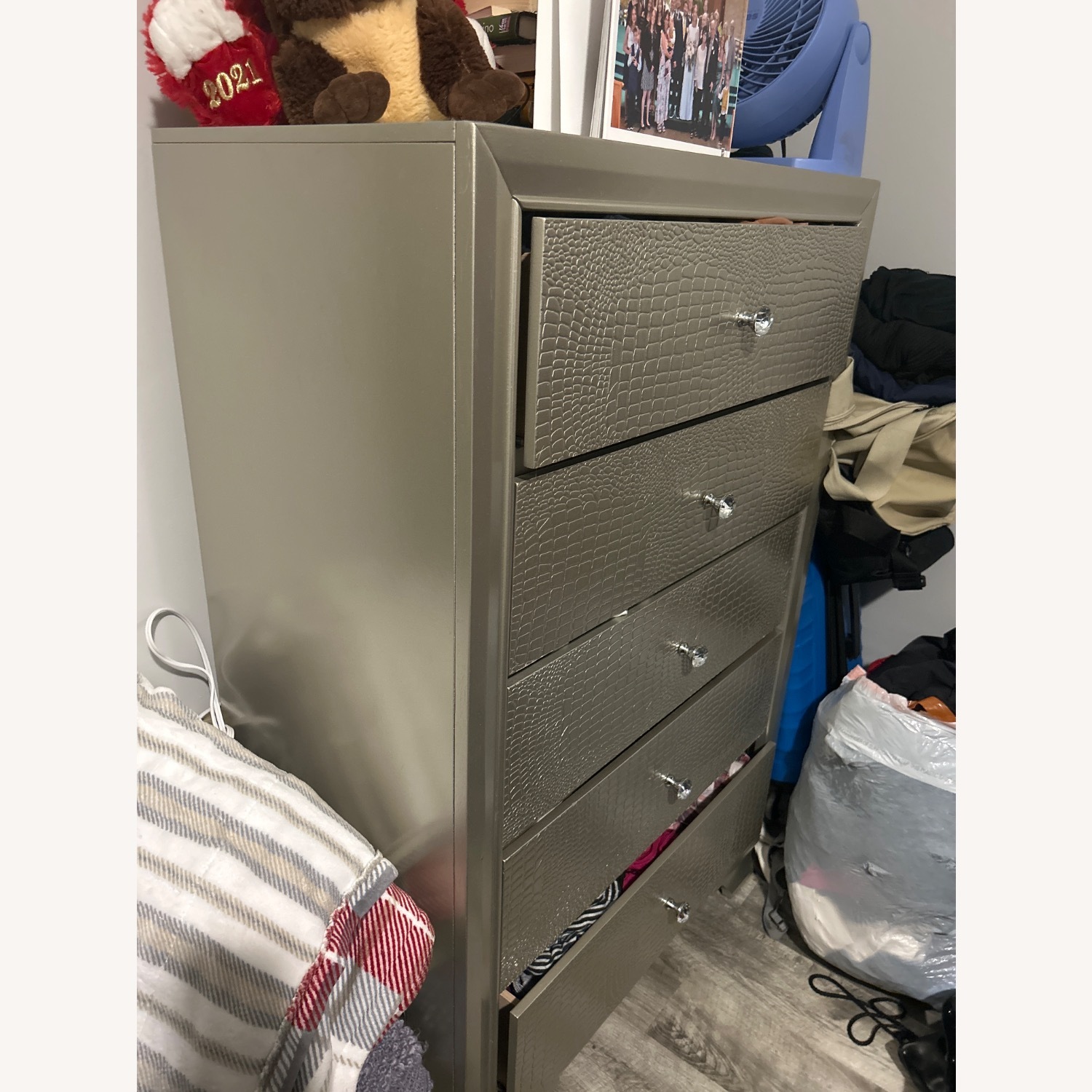 Gold 5 Drawer Dresser with Crystal Knobs - image-3