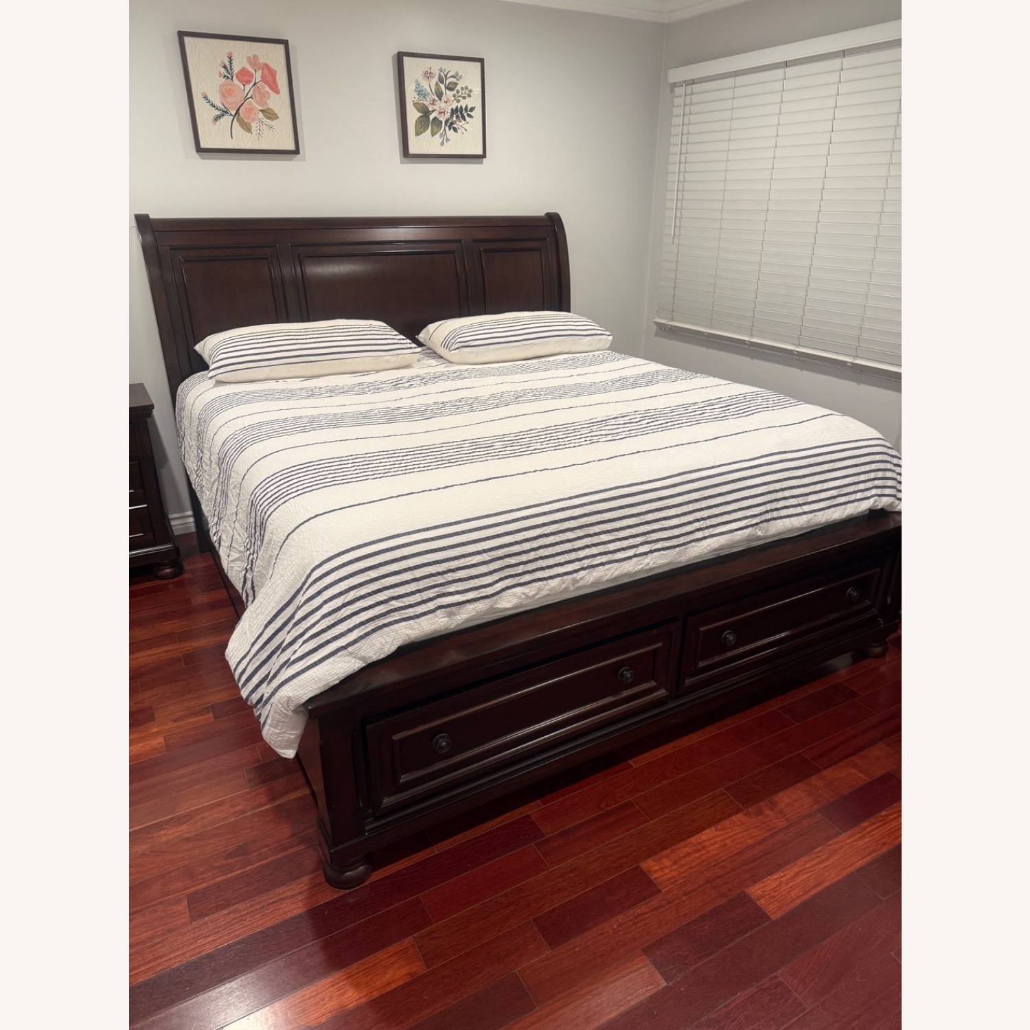Ashley Furniture Dark Brown Wood King Bed - image-2