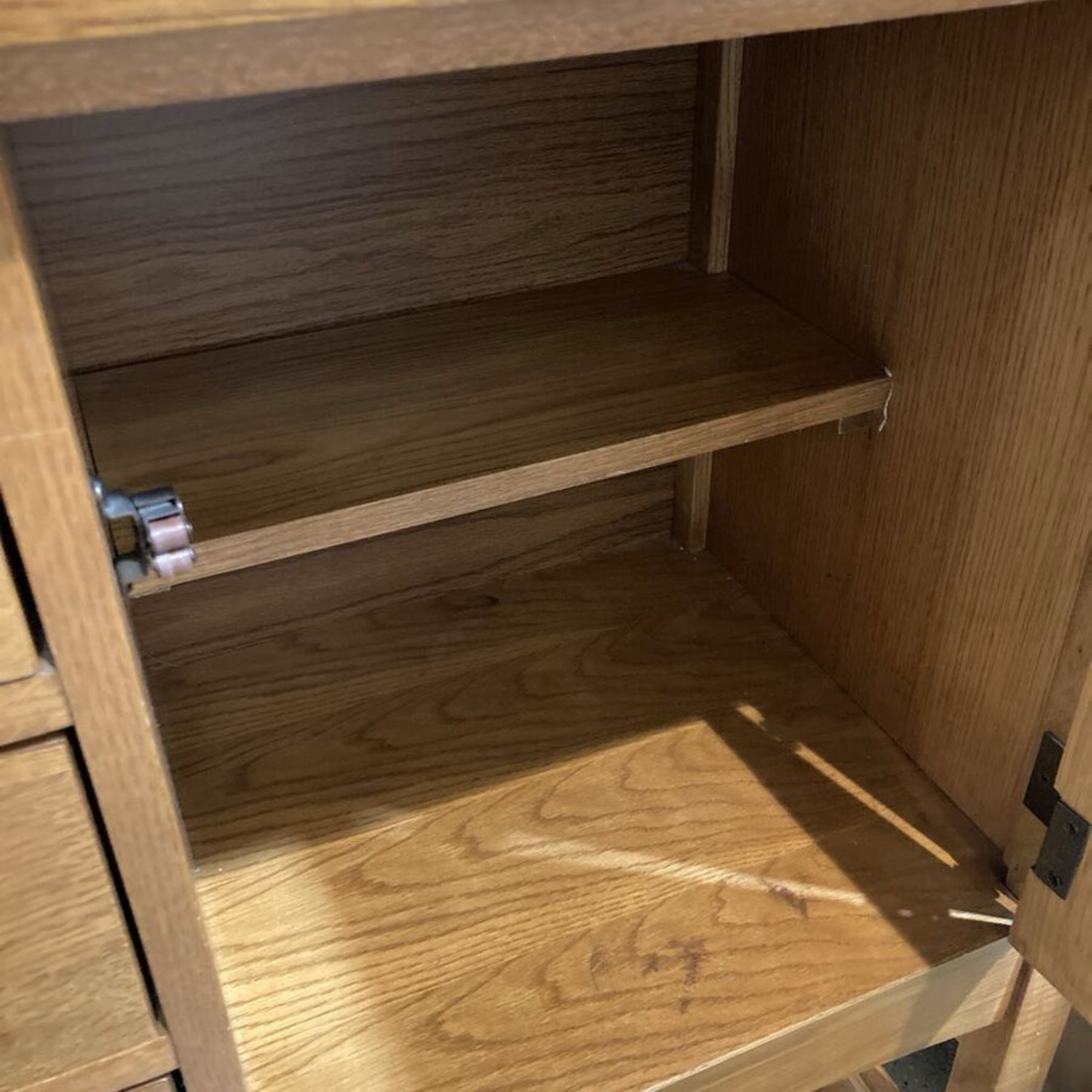 Bassett Arts & Crafts Style Oak Buffet - image-12