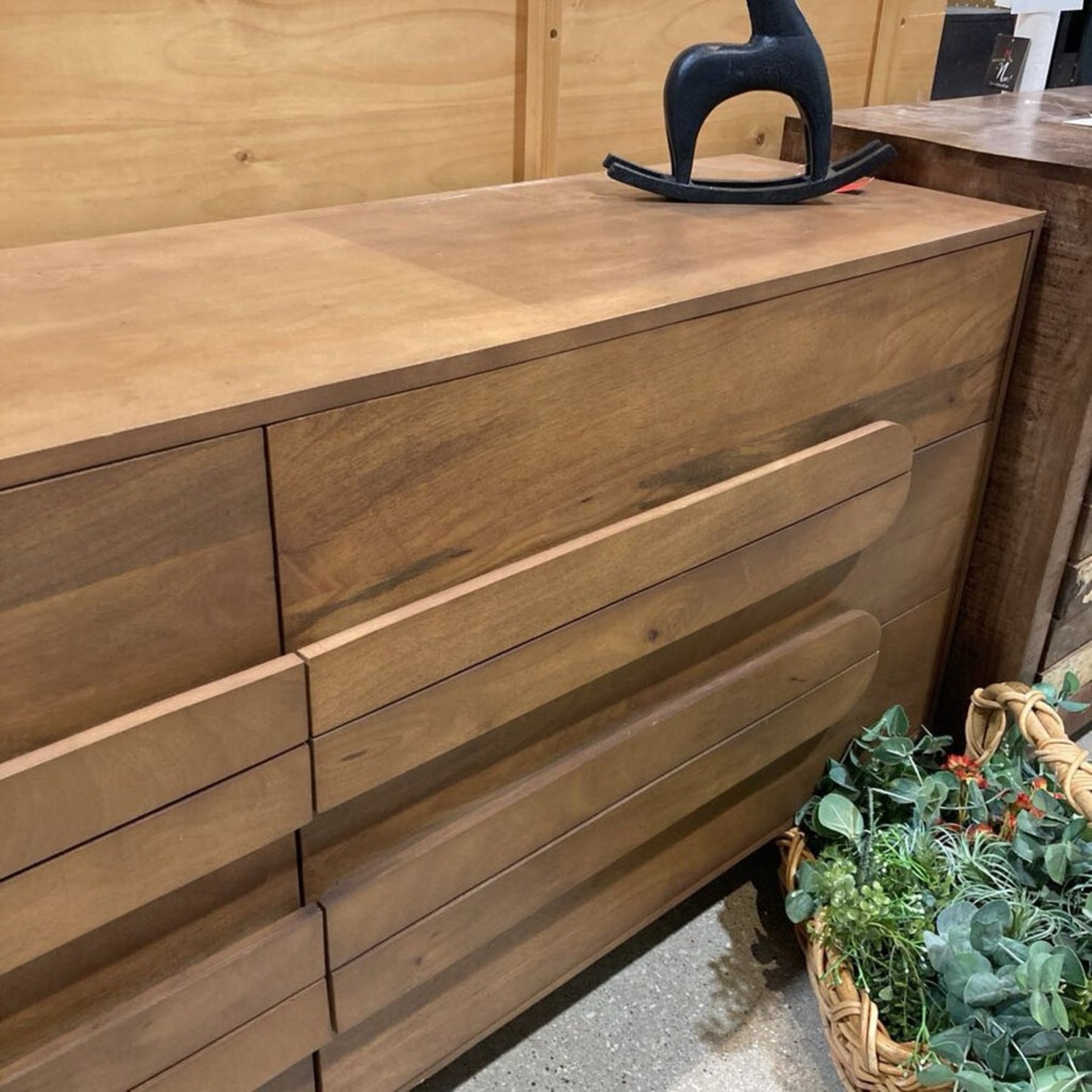 Mercana Astrid 6-Drawer Buffet - image-4