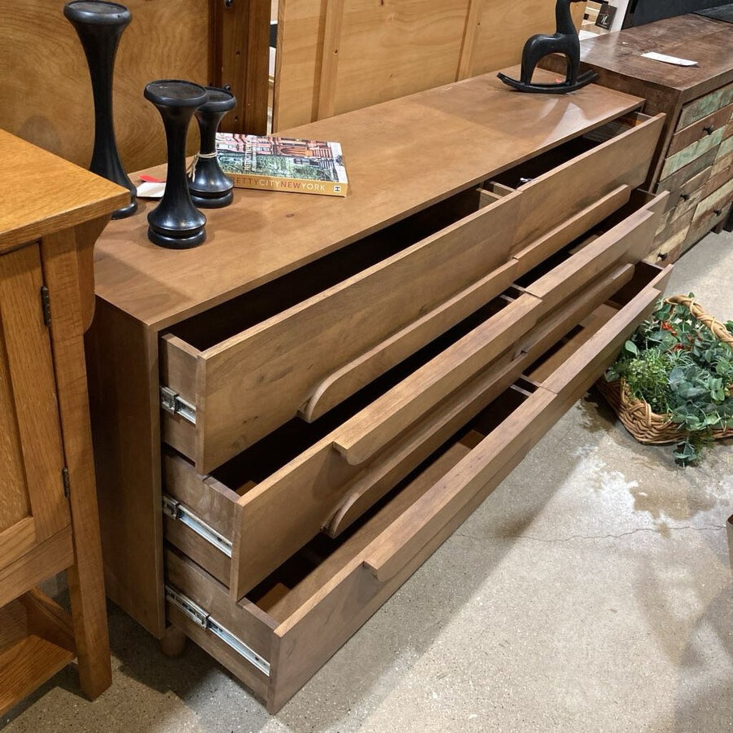 Mercana Astrid 6-Drawer Buffet - image-6