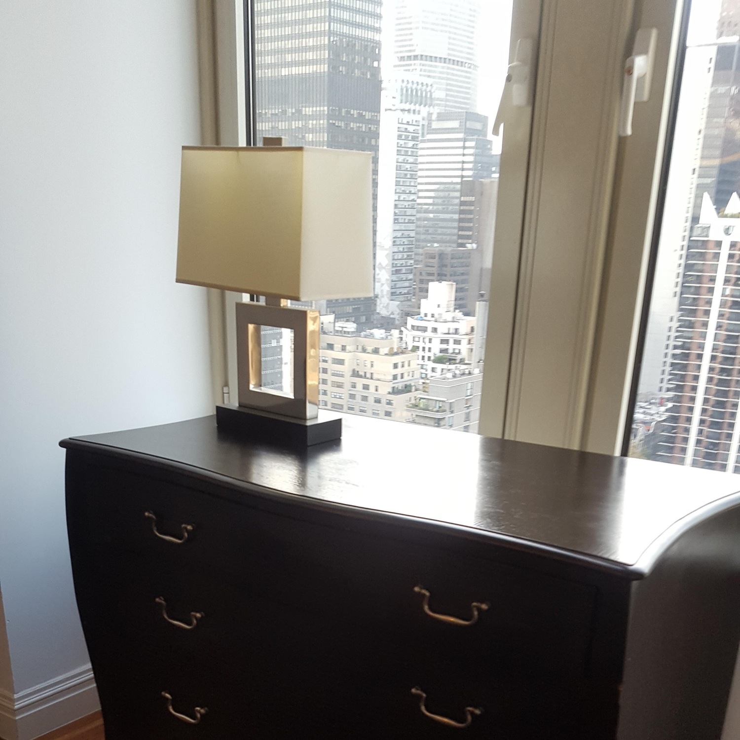 Antique-Style Wooden Dresser W 3 Drawers - image-2