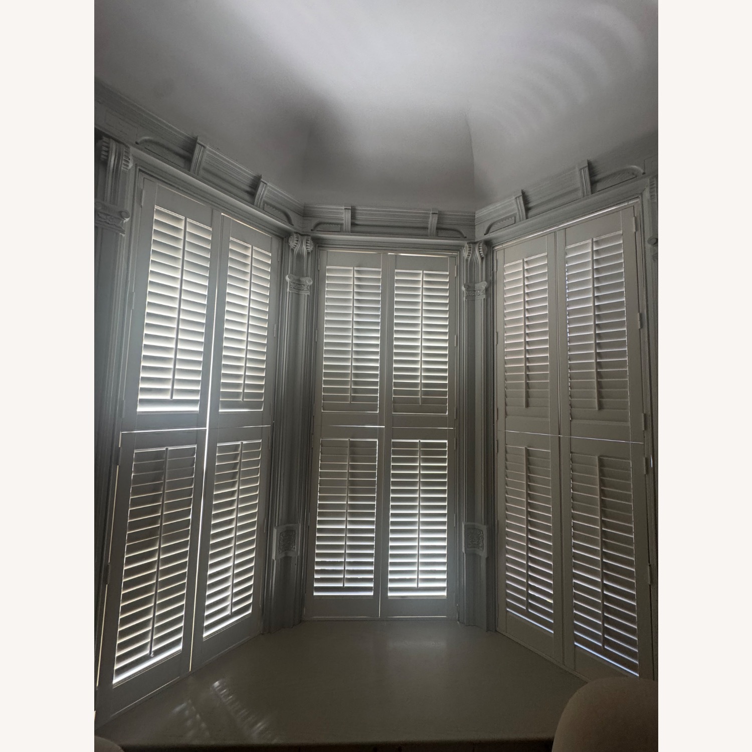 Hunter Douglas White Décor - image-4