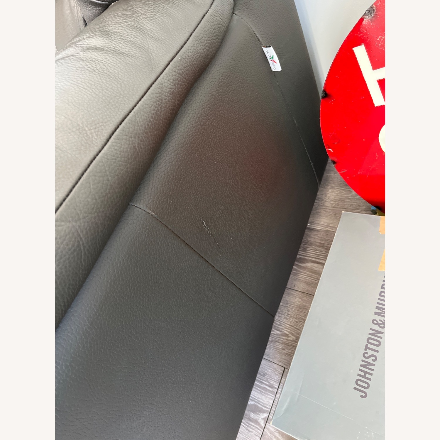 Black Leather 3-Seat Couch (Cubo Rosso) - image-3