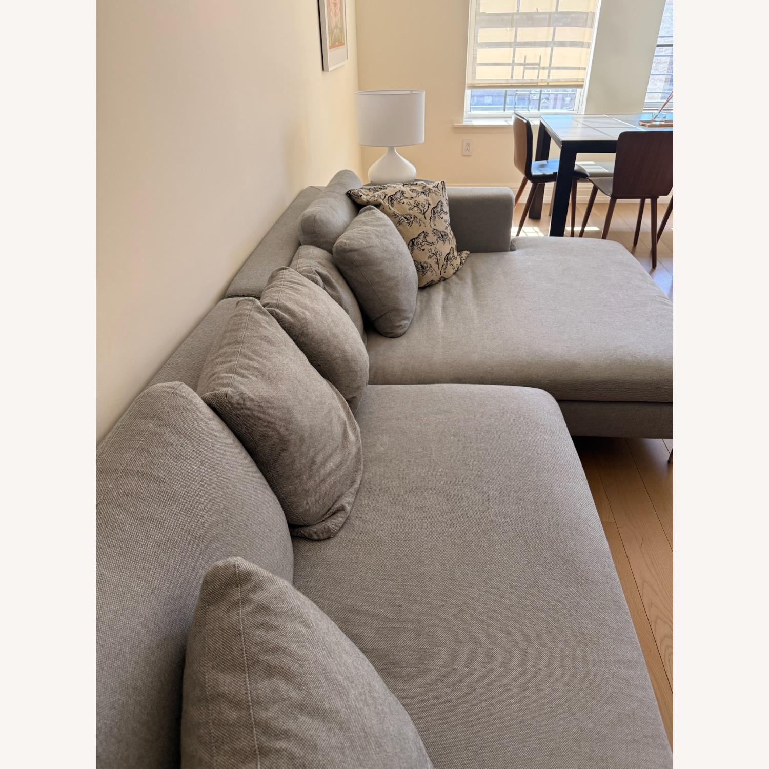 Rove Concepts Light Gray Hugo Sectional - image-7