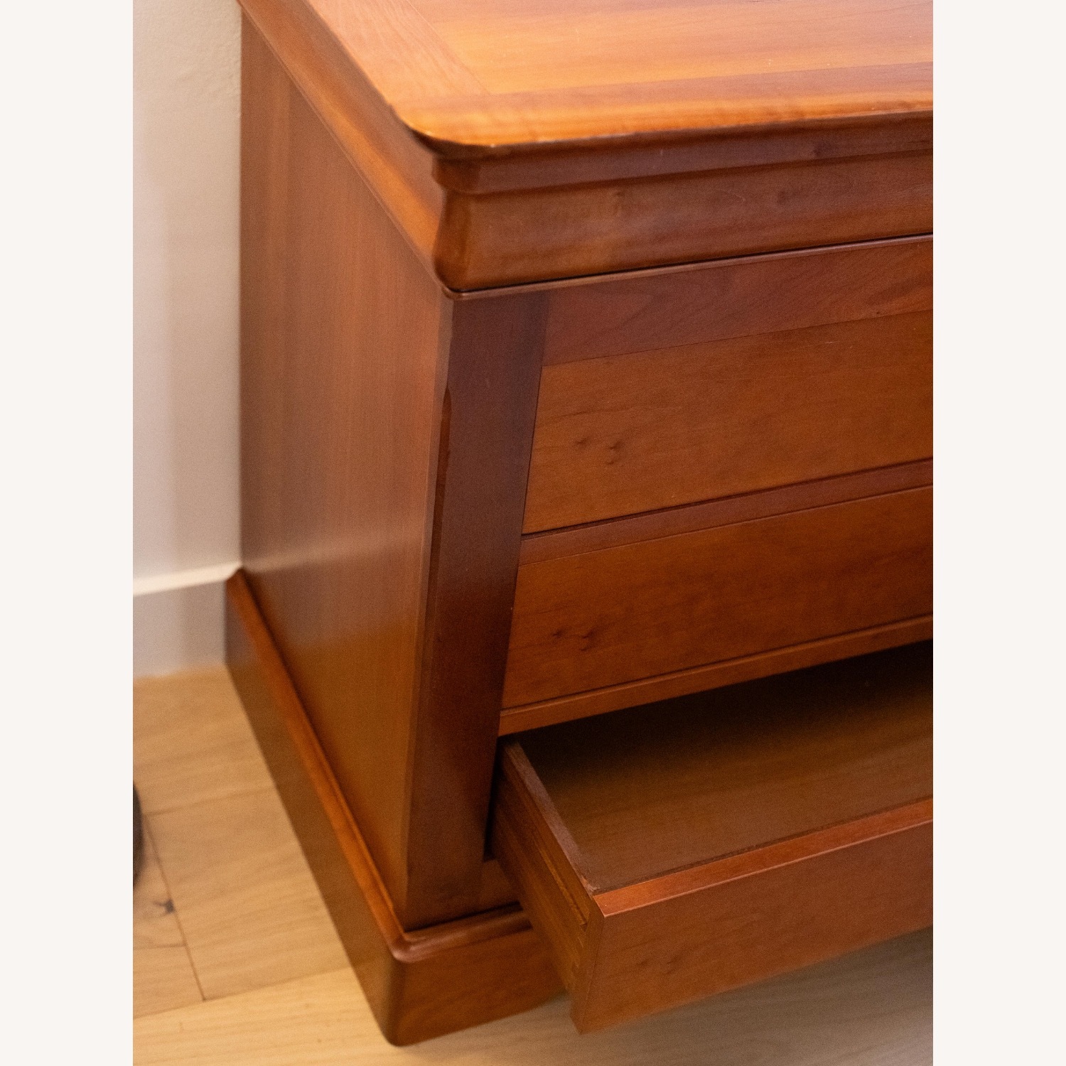 Grange Louis Philippe Cherry Wood Dresser - image-5