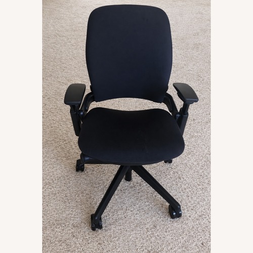 Used Steelcase Leap Chair V2 In Black Fabric for sale on AptDeco