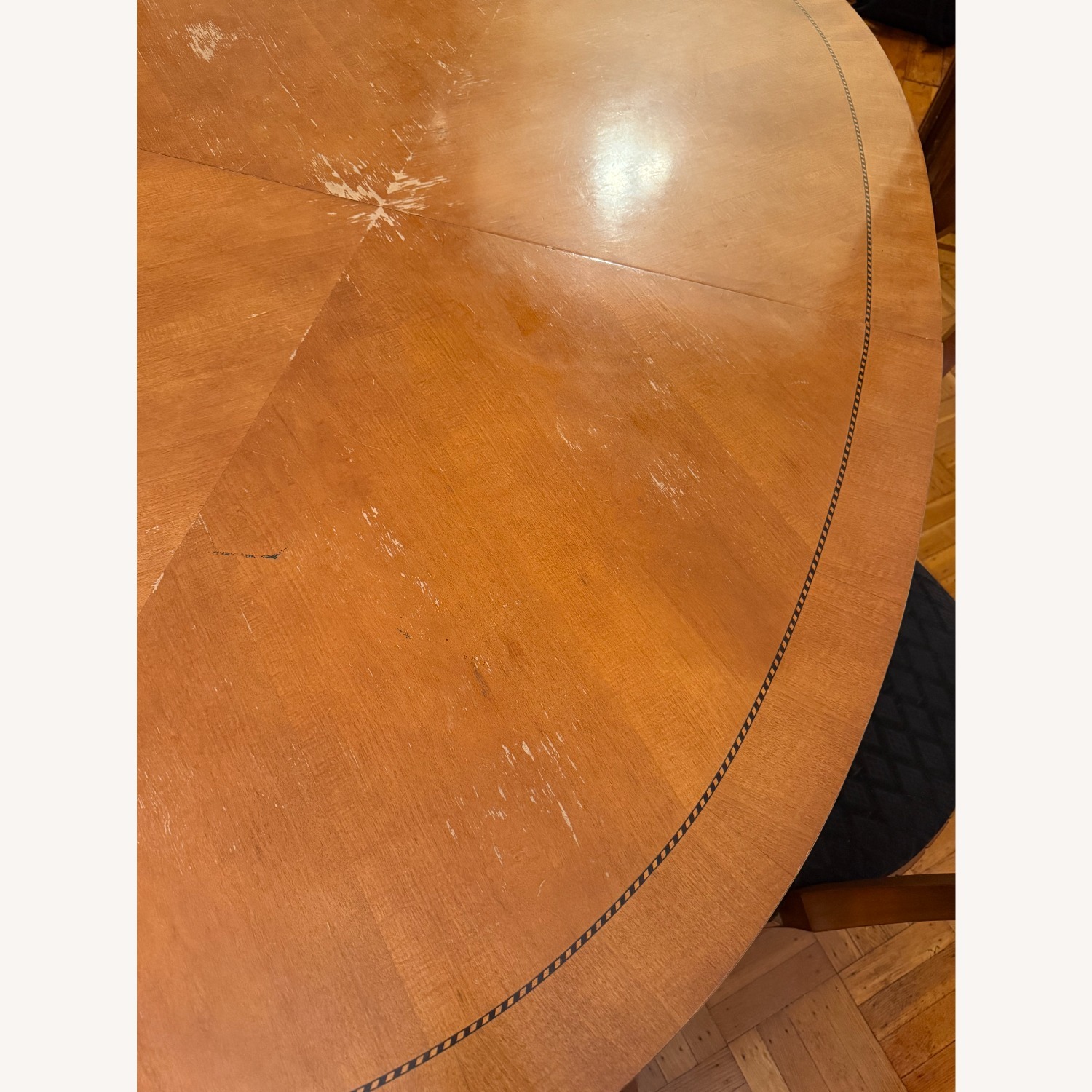 National Mt Airy Vintage Dinning Table + 6 Chairs - image-4