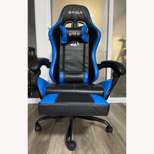 Used Amazon Gaming Chair  for sale on AptDeco
