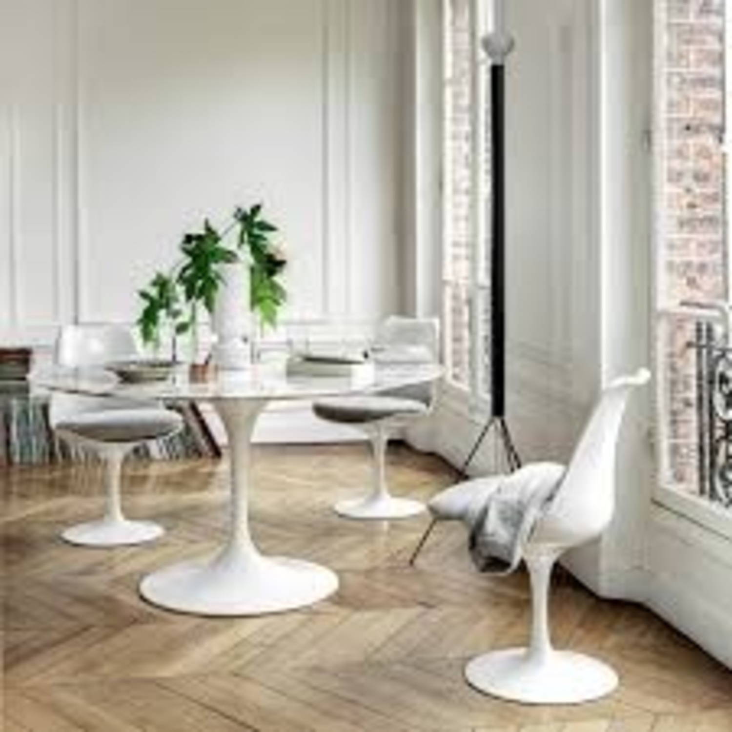 Knoll Eero Saarinen White Marble Dining Sets - image-6