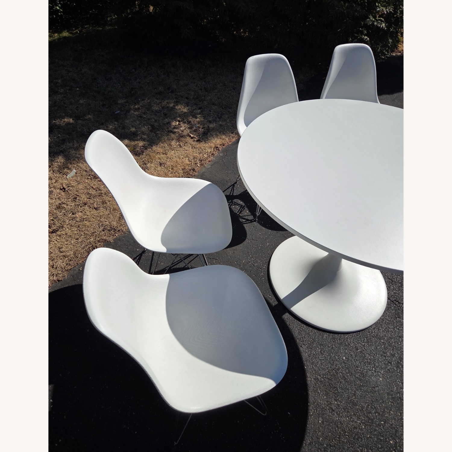 Table 40.5" + 4 Chairs - Dining - White - Plastic - image-5