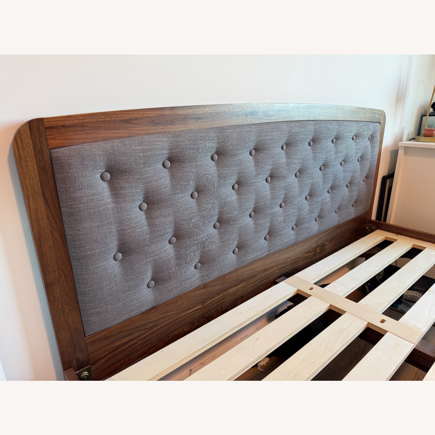 Article Culla Walnut Queen Bed - image-3