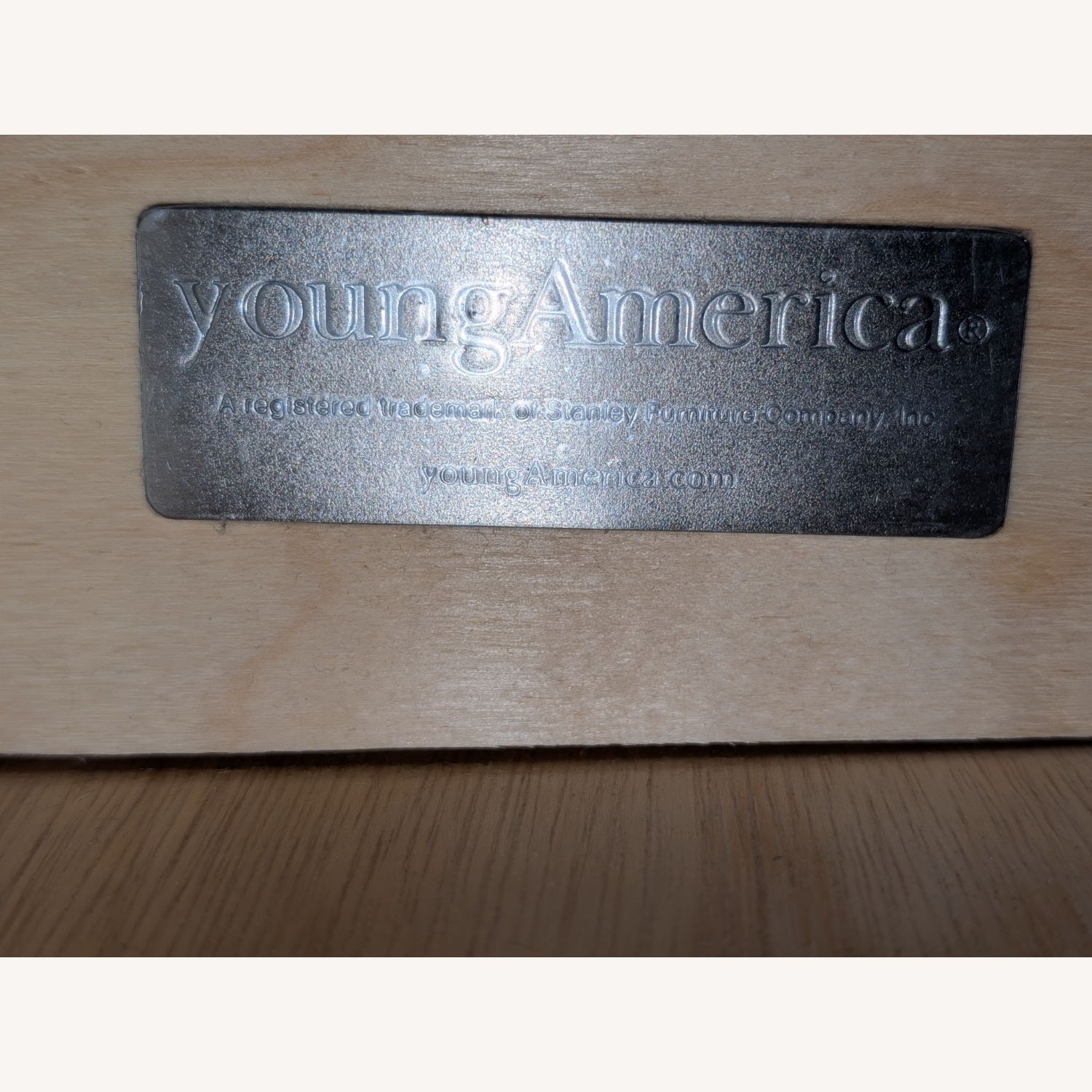 Solid Wood Small Dresser with Detachable Hutch - image-4