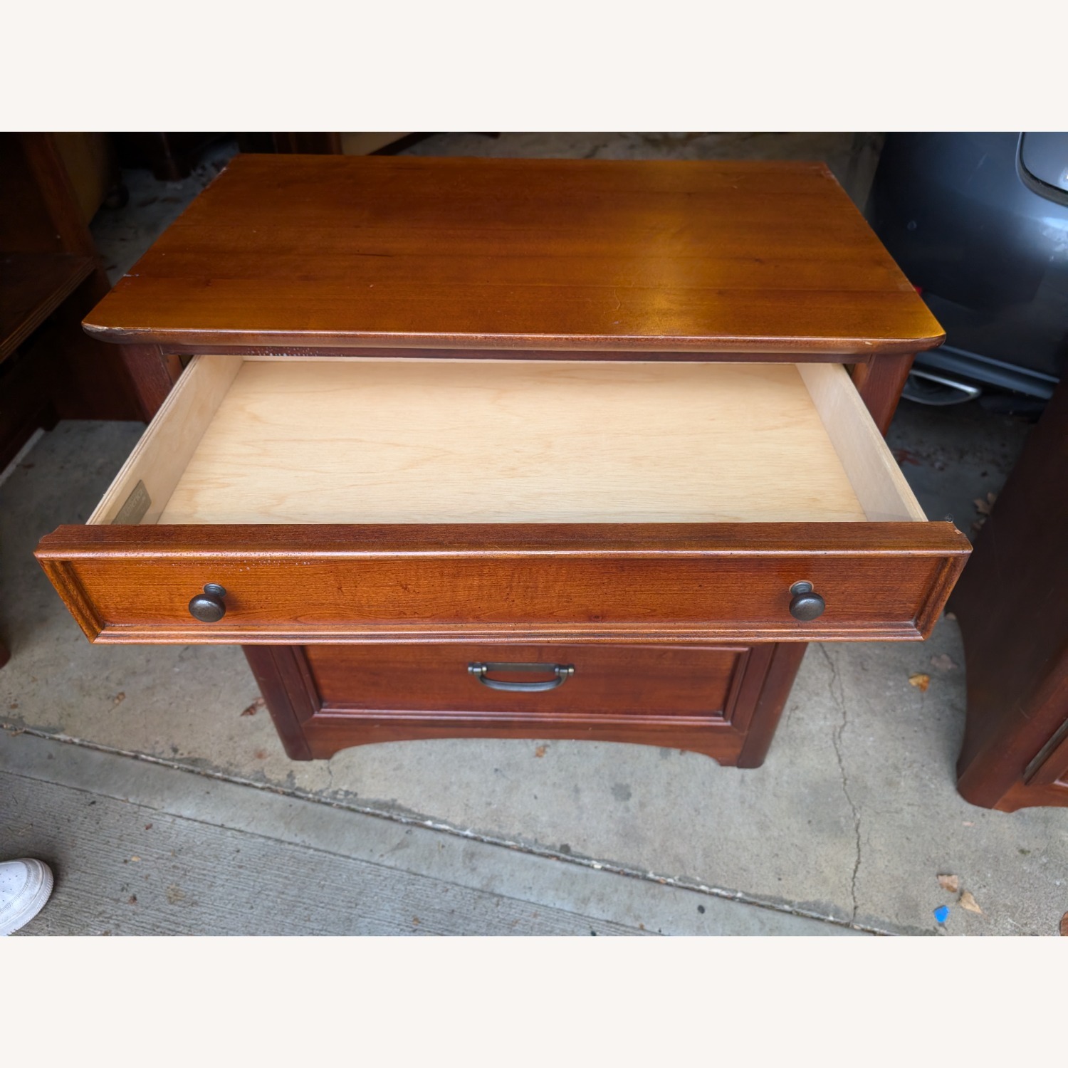 Solid Wood Small Dresser with Detachable Hutch - image-8