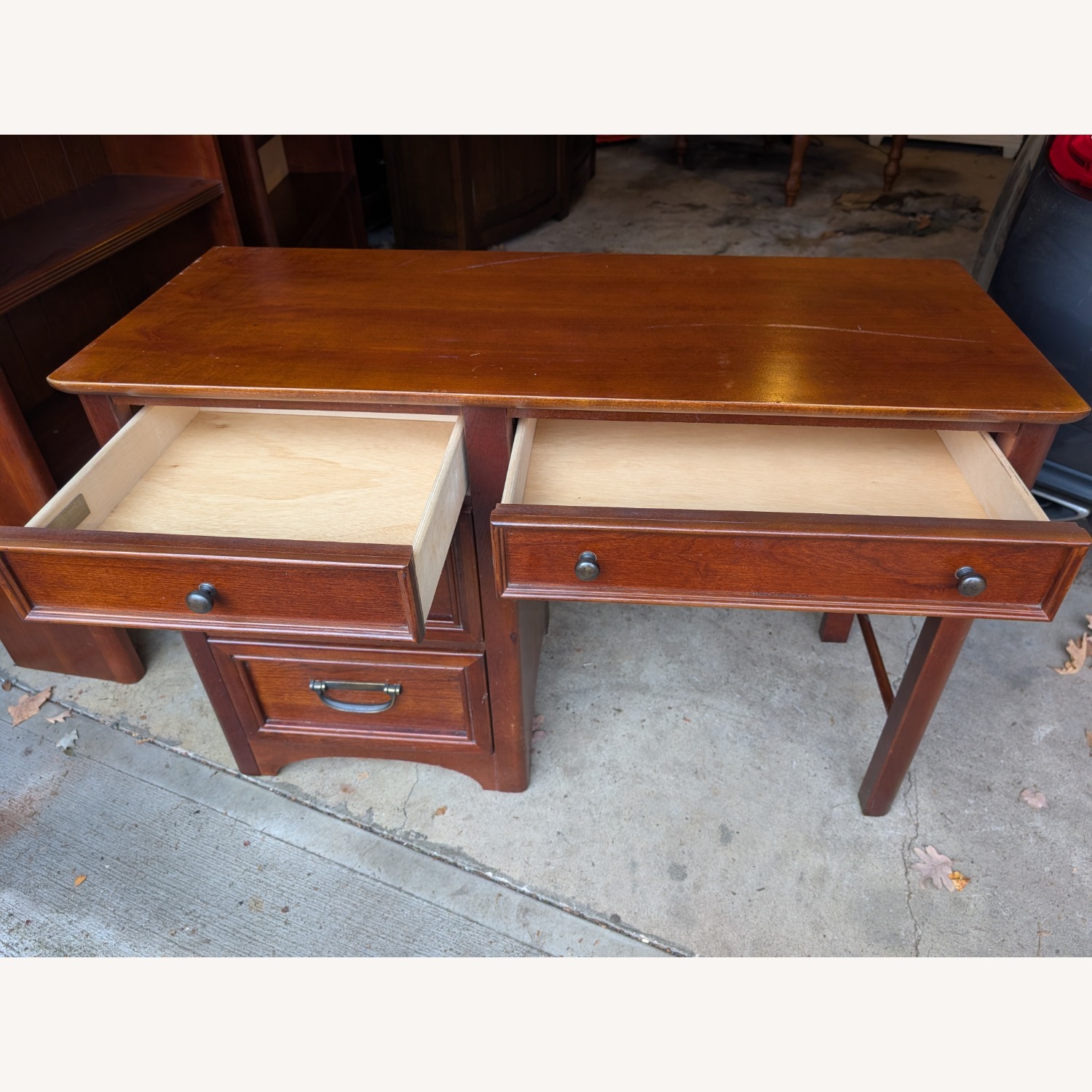 Solid Wood Bookshelf Hutch and integrated Desk - image-4